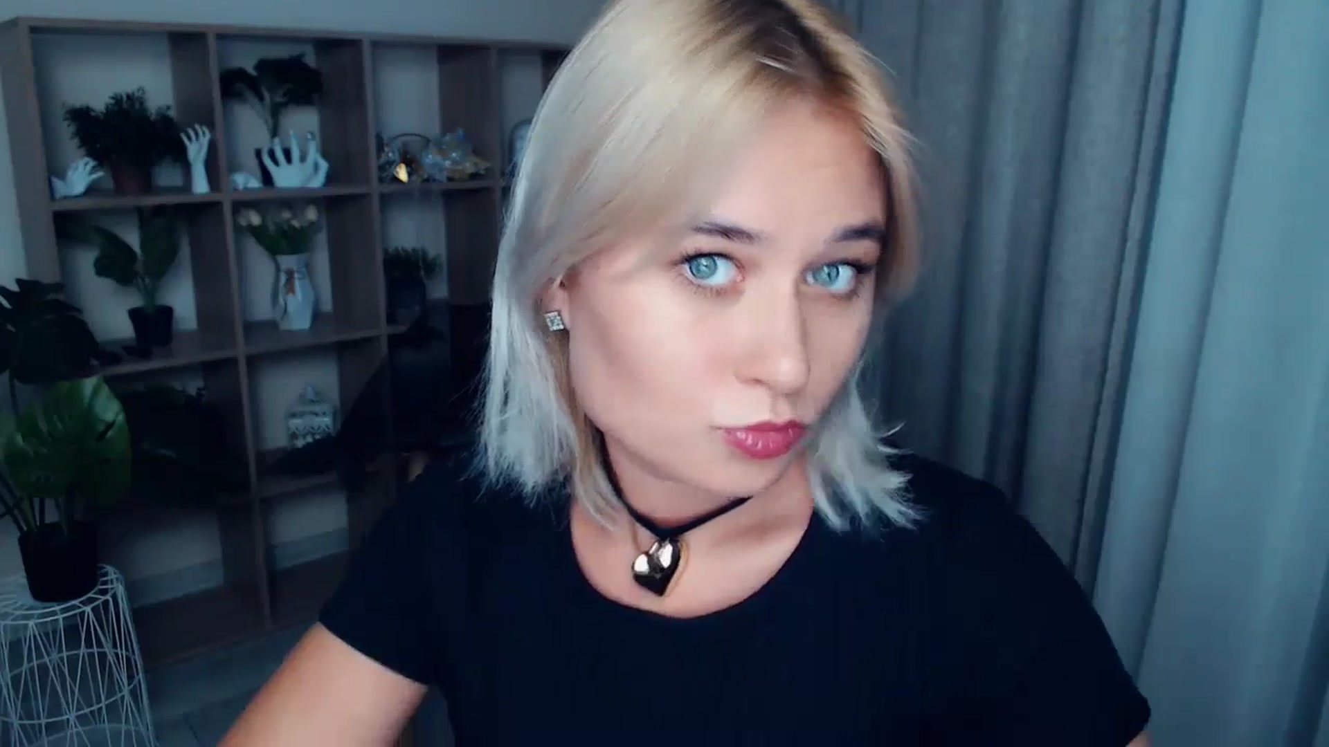 Gallery image thumbnail from Kukla_kolduna's myfreecams stream on, 09/13/2024, 16:32 image 6 of 20
