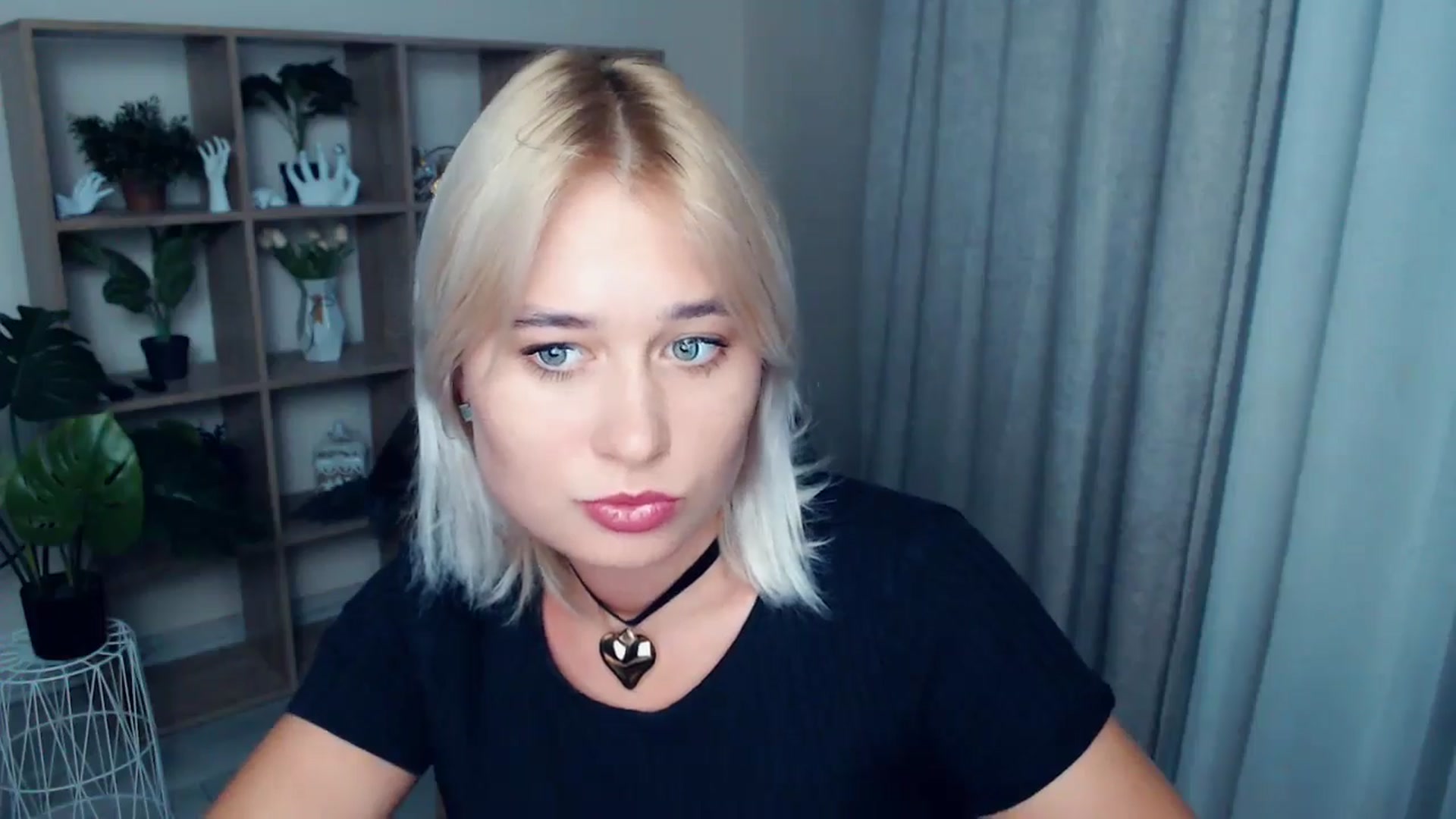 Gallery image thumbnail from Kukla_kolduna's myfreecams stream on, 09/13/2024, 16:32 image 13 of 20