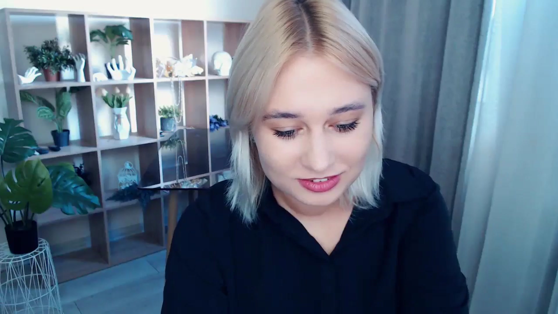 Gallery image thumbnail from Kukla_kolduna's myfreecams stream on, 09/14/2024, 15:33 image 8 of 20