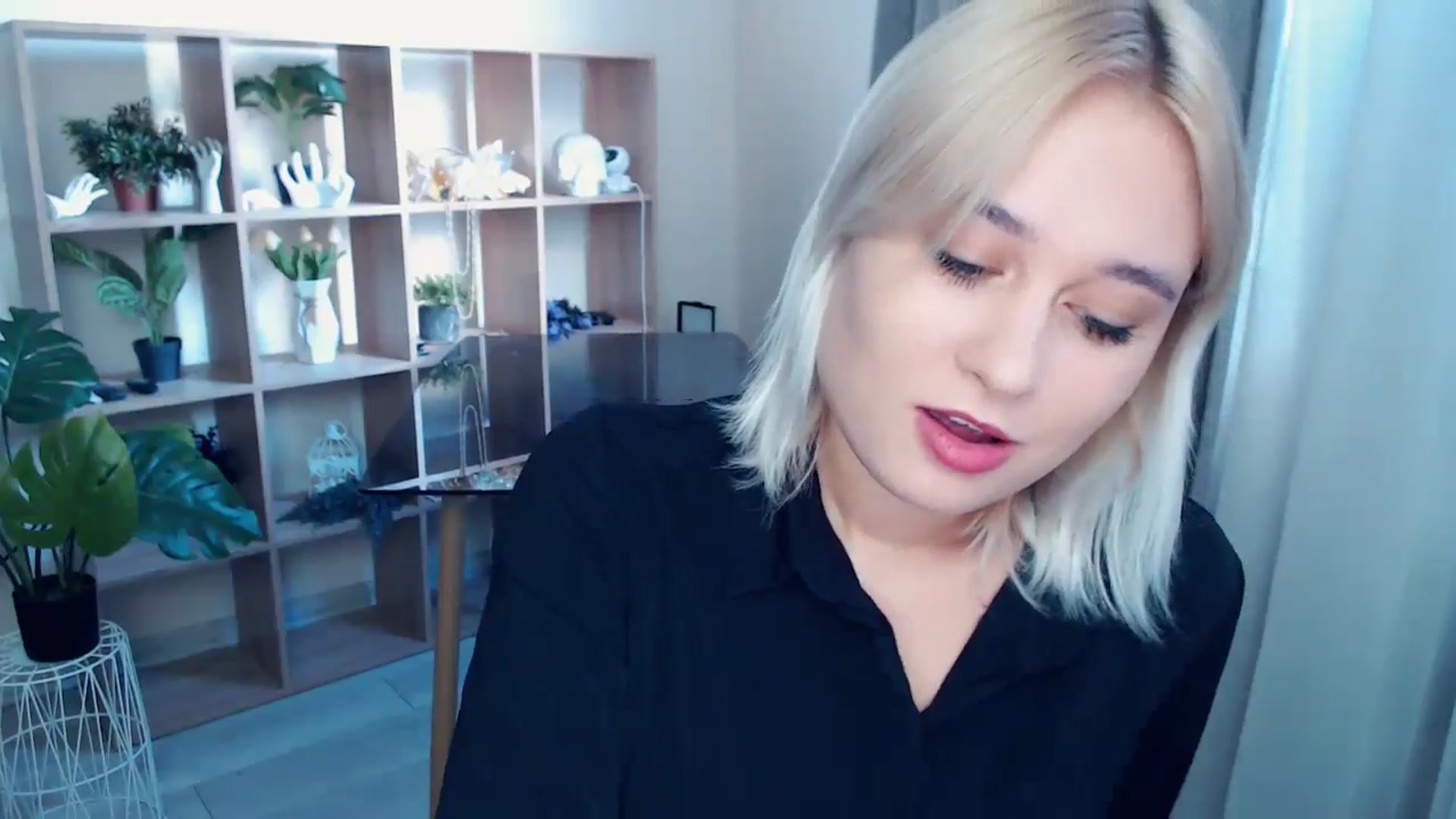 Gallery image thumbnail from Kukla_kolduna's myfreecams stream on, 09/14/2024, 15:33 image 12 of 20