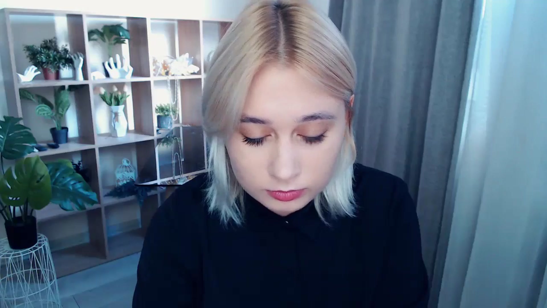 Gallery image thumbnail from Kukla_kolduna's myfreecams stream on, 09/14/2024, 15:33 image 4 of 20