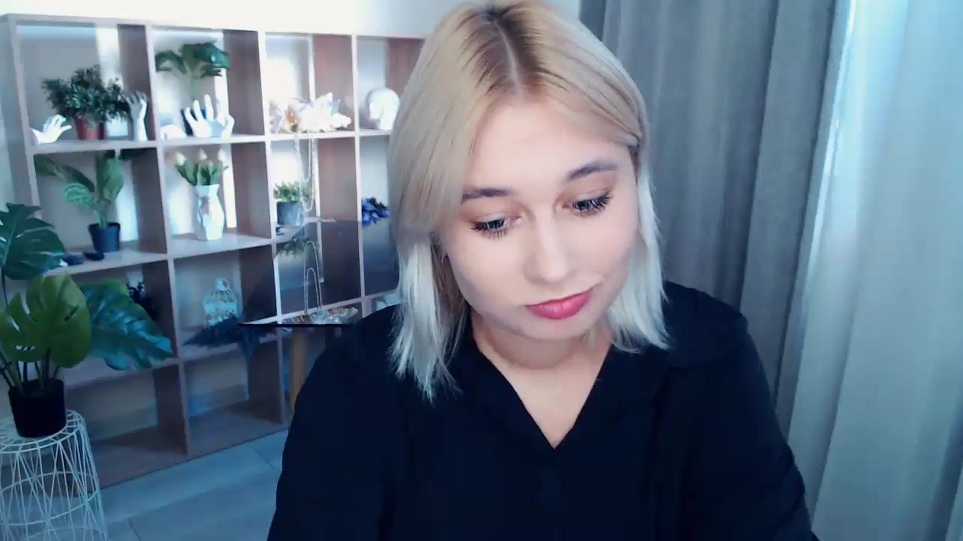 Gallery image thumbnail from Kukla_kolduna's myfreecams stream on, 09/14/2024, 15:33 image 9 of 20