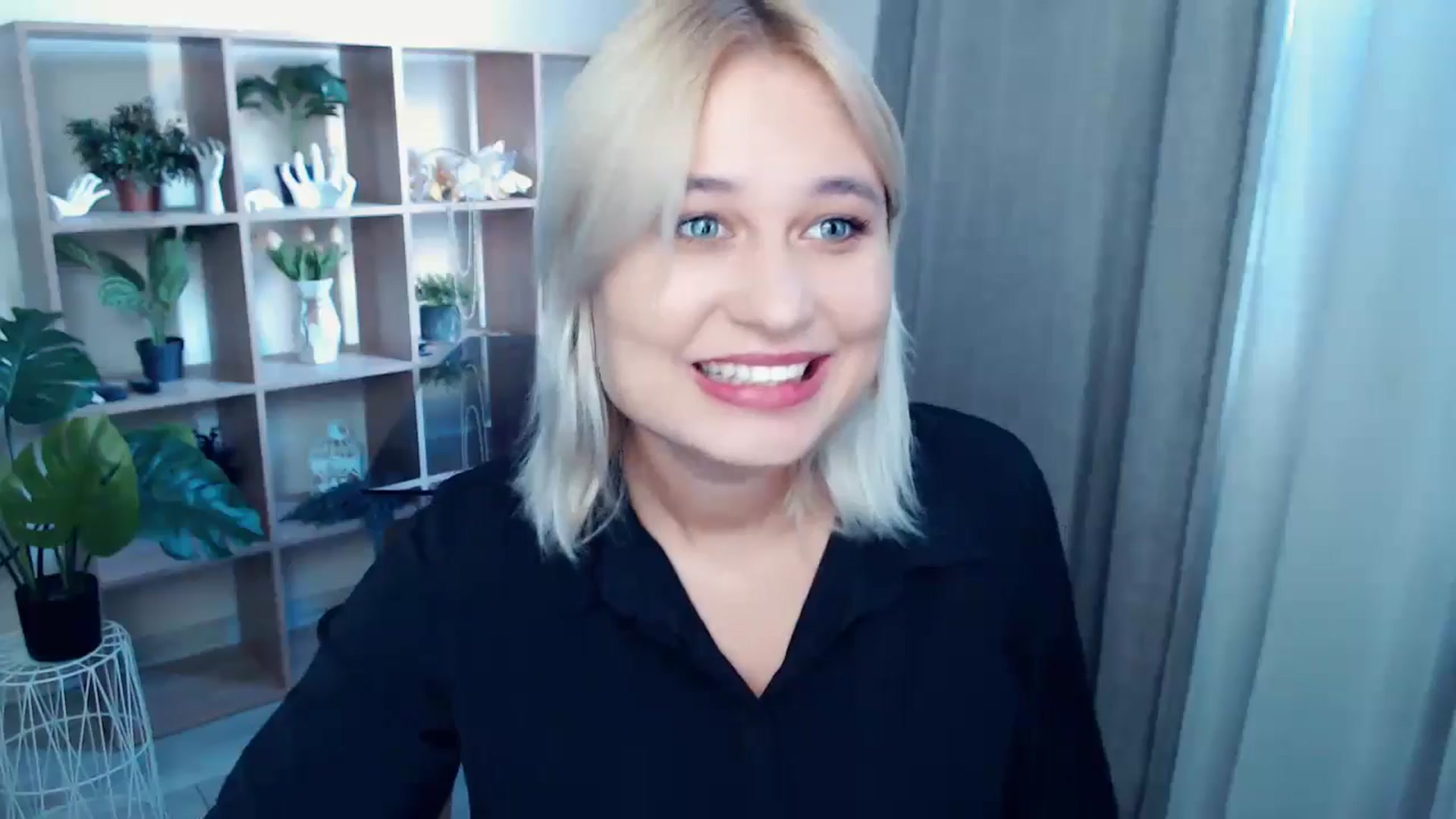 Gallery image thumbnail from Kukla_kolduna's myfreecams stream on, 09/14/2024, 15:33 image 17 of 20