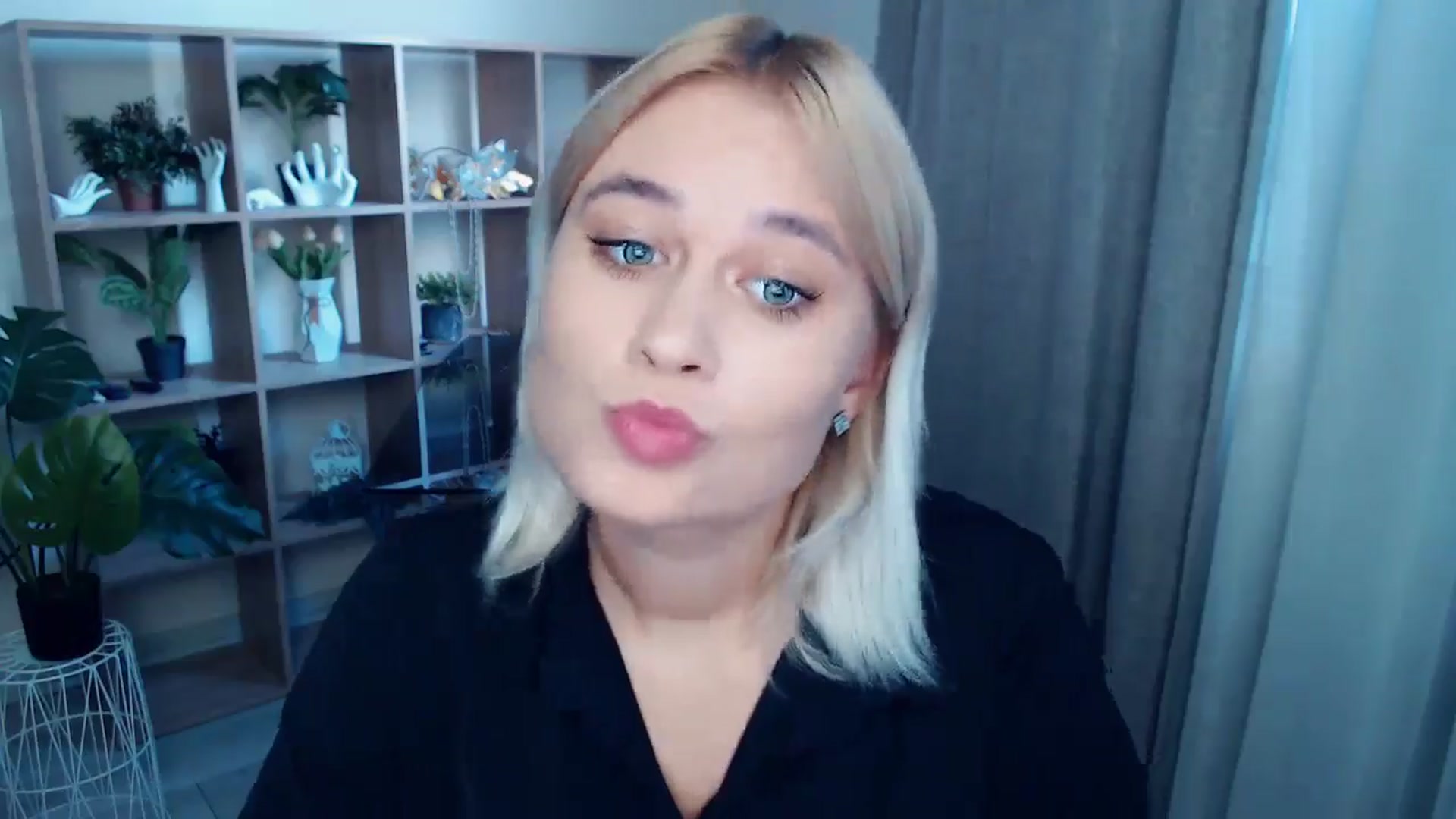 Gallery image thumbnail from Kukla_kolduna's myfreecams stream on, 09/14/2024, 15:33 image 20 of 20