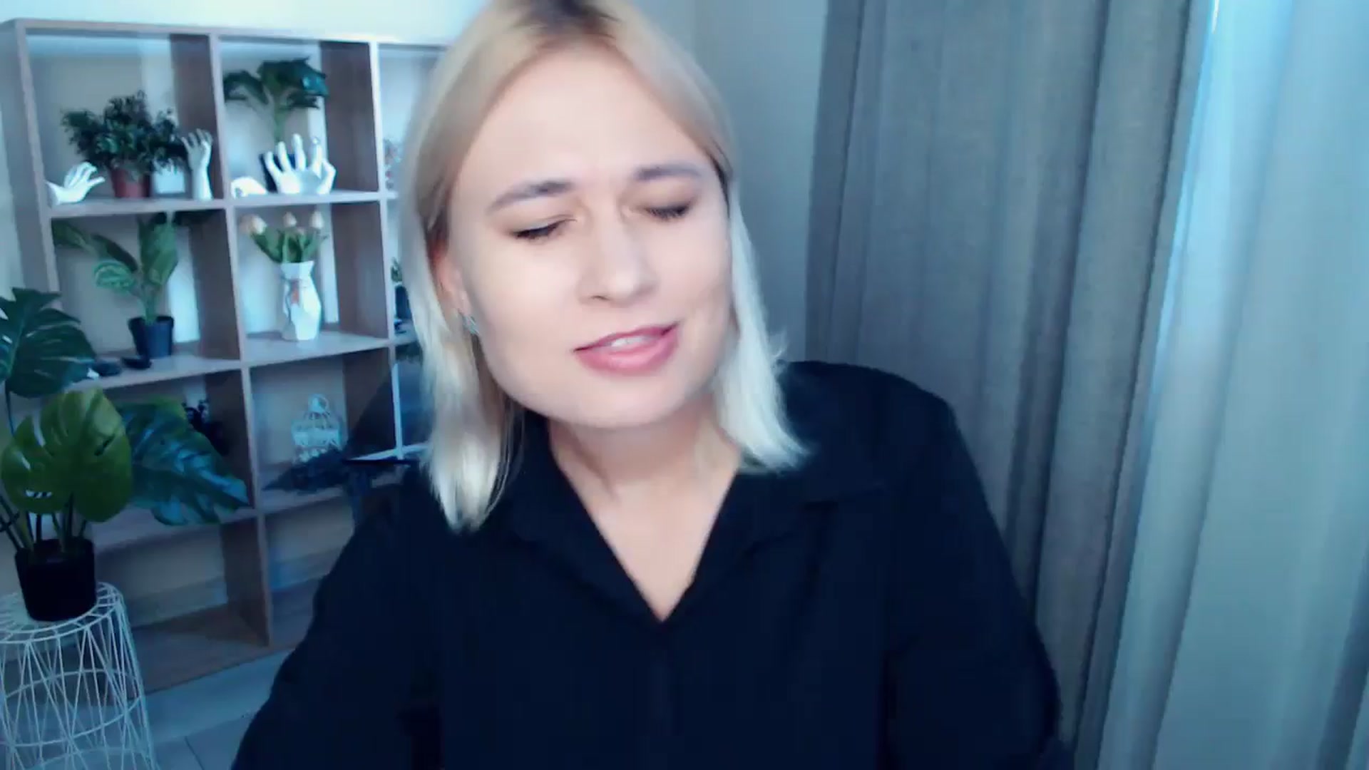 Gallery image thumbnail from Kukla_kolduna's myfreecams stream on, 09/14/2024, 15:33 image 18 of 20