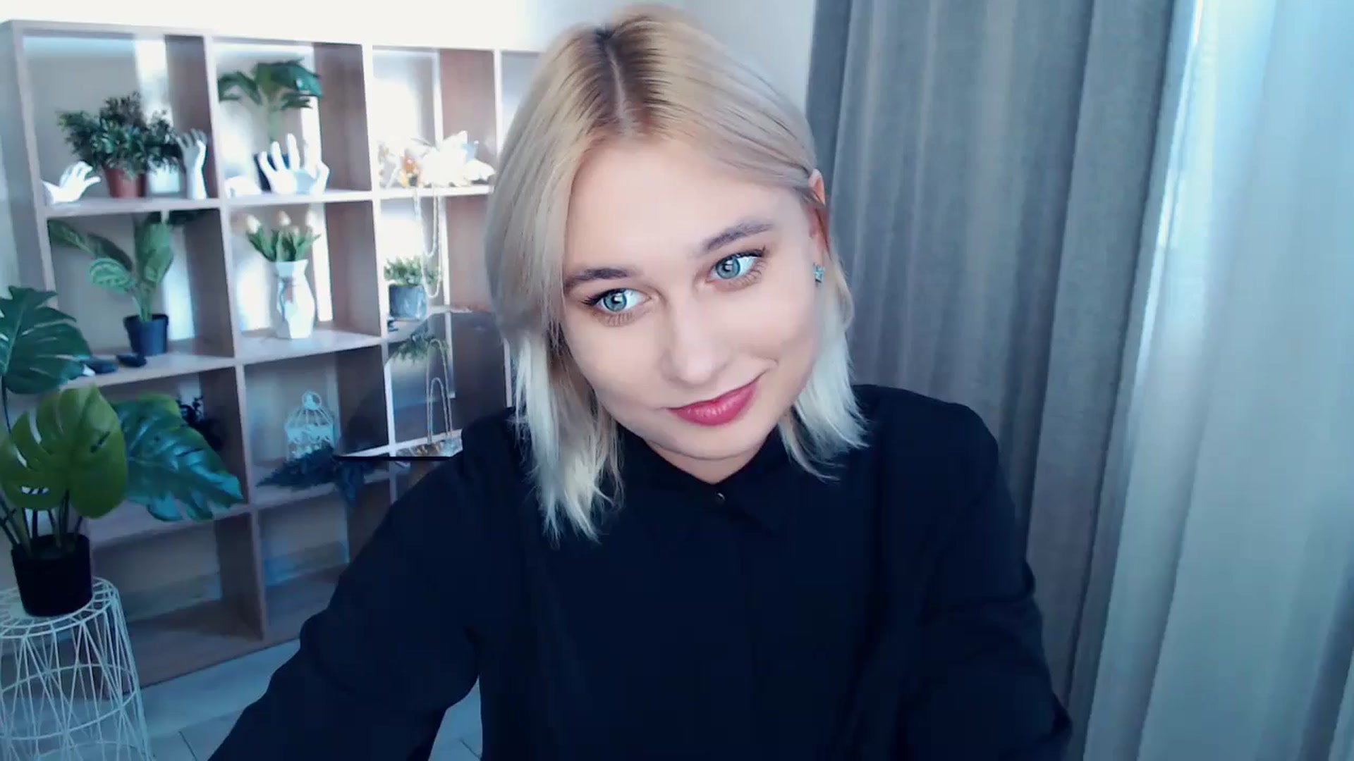 Gallery image thumbnail from Kukla_kolduna's myfreecams stream on, 09/14/2024, 15:33 image 6 of 20