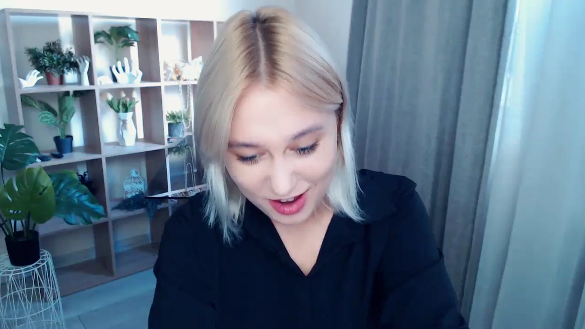 Gallery image thumbnail from Kukla_kolduna's myfreecams stream on, 09/14/2024, 15:33 image 10 of 20