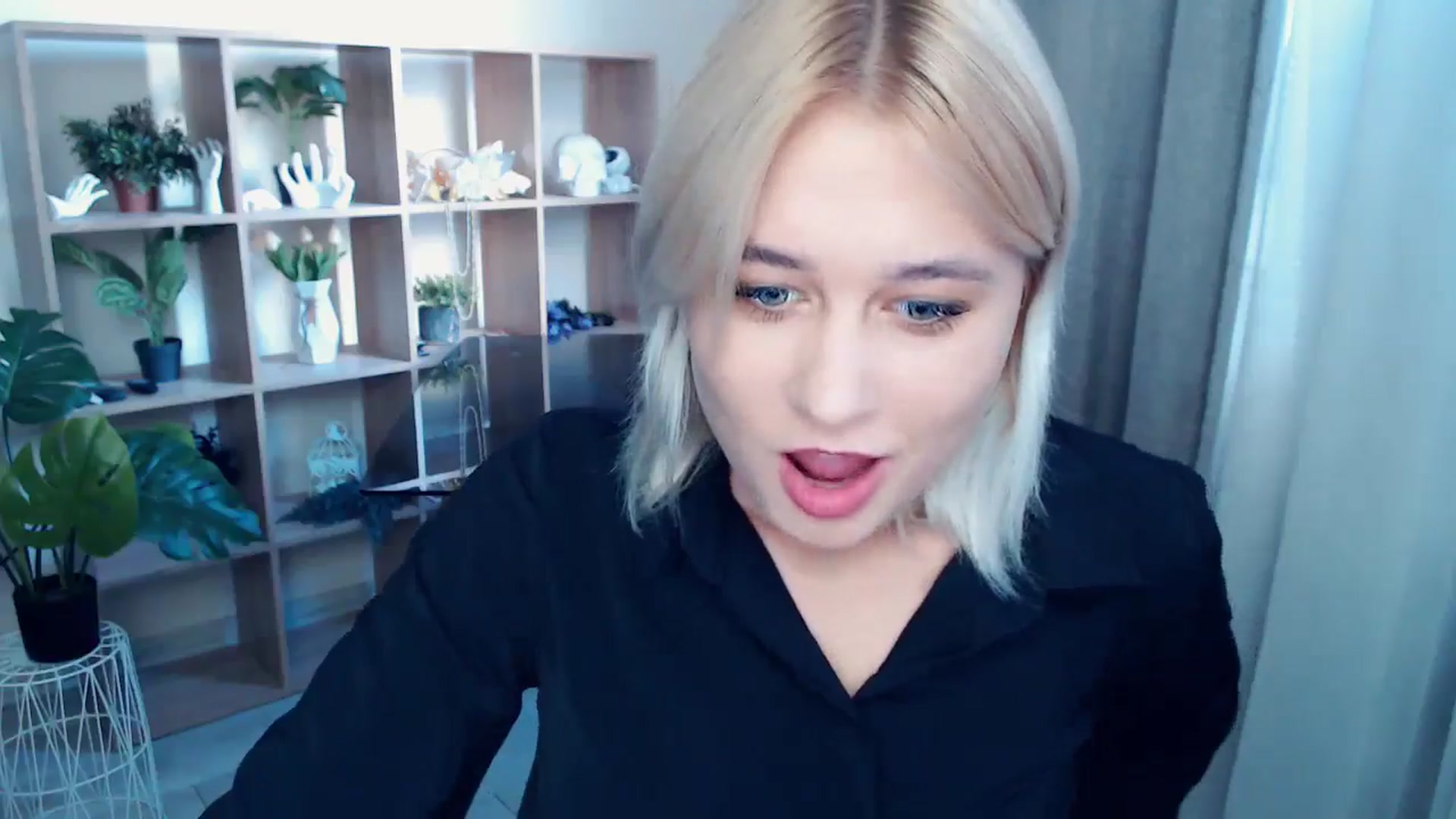 Gallery image thumbnail from Kukla_kolduna's myfreecams stream on, 09/14/2024, 15:33 image 14 of 20