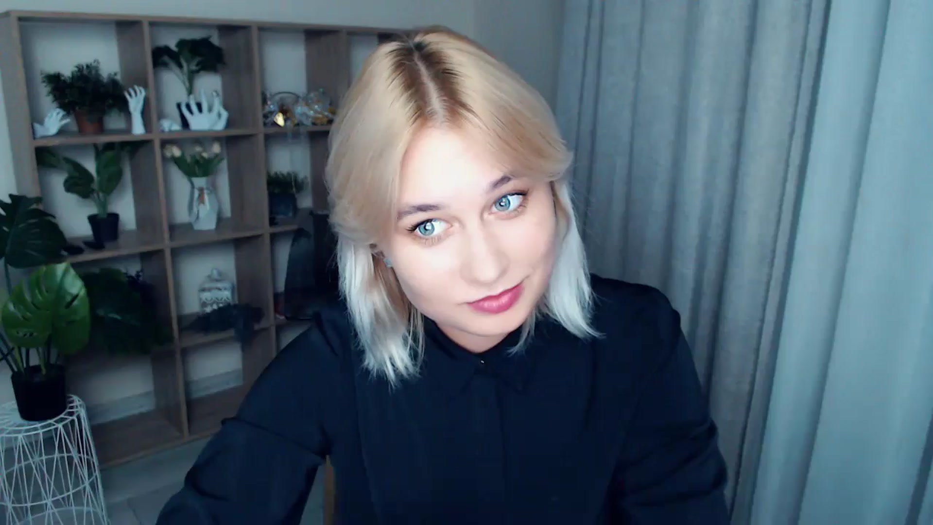 Gallery image thumbnail from Kukla_kolduna's myfreecams stream on, 09/14/2024, 18:29 image 7 of 20