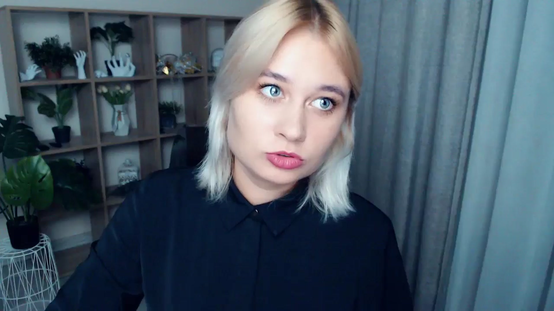 Gallery image thumbnail from Kukla_kolduna's myfreecams stream on, 09/14/2024, 18:29 image 19 of 20