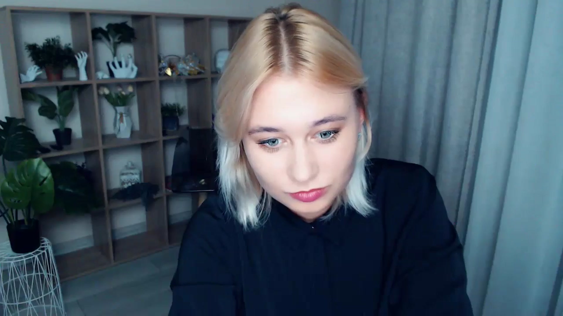 Gallery image thumbnail from Kukla_kolduna's myfreecams stream on, 09/14/2024, 18:29 image 9 of 20