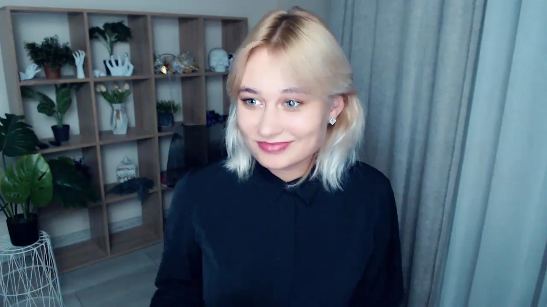 Gallery image thumbnail from Kukla_kolduna's myfreecams stream on, 09/14/2024, 18:29 image 3 of 20