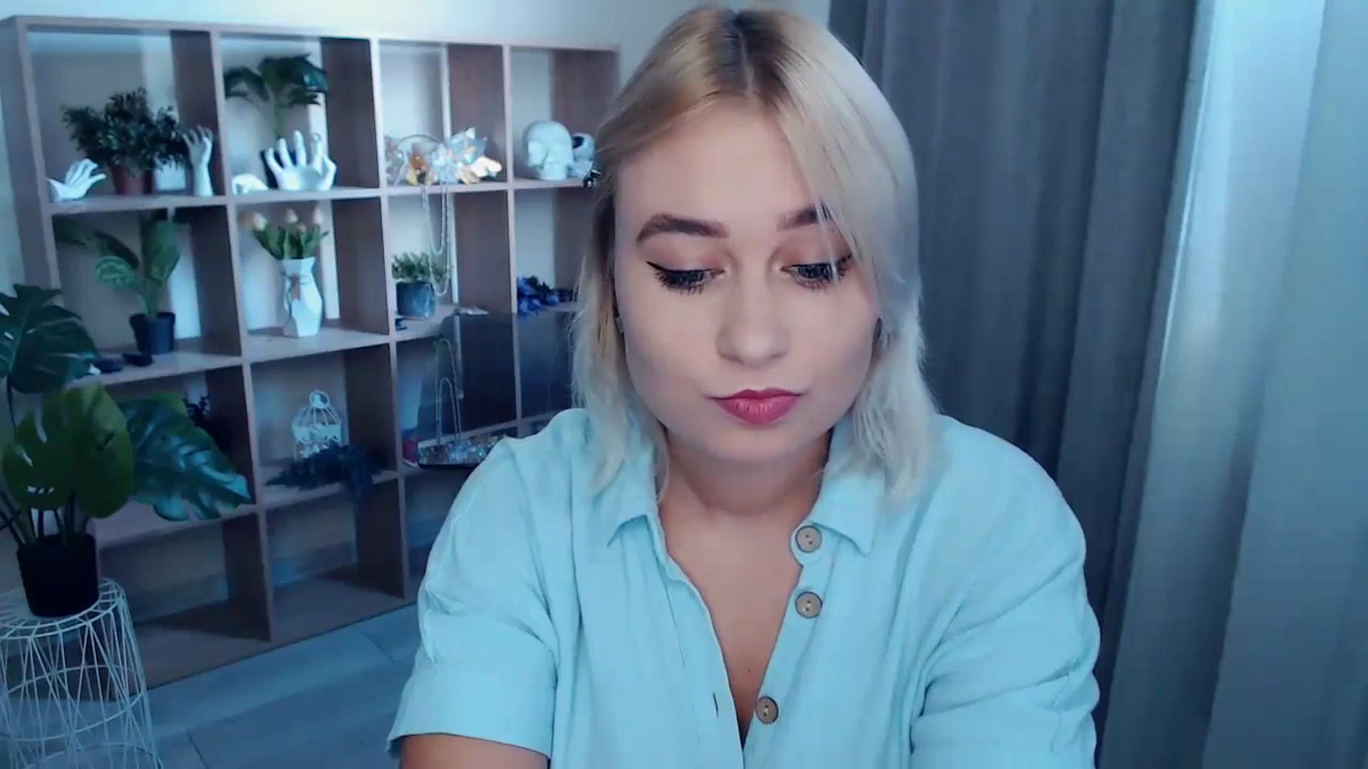 Gallery image thumbnail from Kukla_kolduna's myfreecams stream on, 09/15/2024, 14:54 image 11 of 20