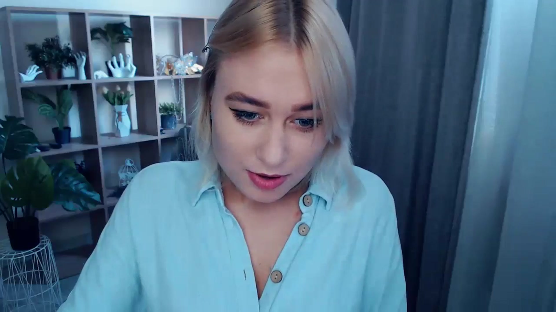 Gallery image thumbnail from Kukla_kolduna's myfreecams stream on, 09/15/2024, 14:54 image 14 of 20