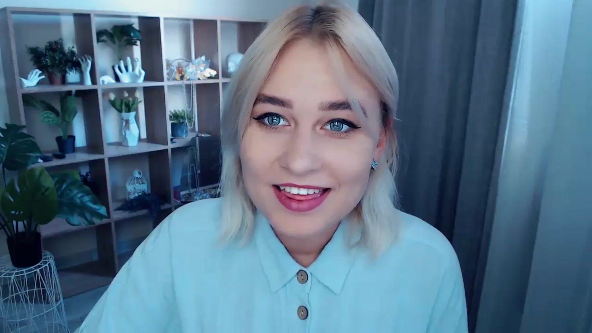 Gallery image thumbnail from Kukla_kolduna's myfreecams stream on, 09/15/2024, 14:54 image 4 of 20