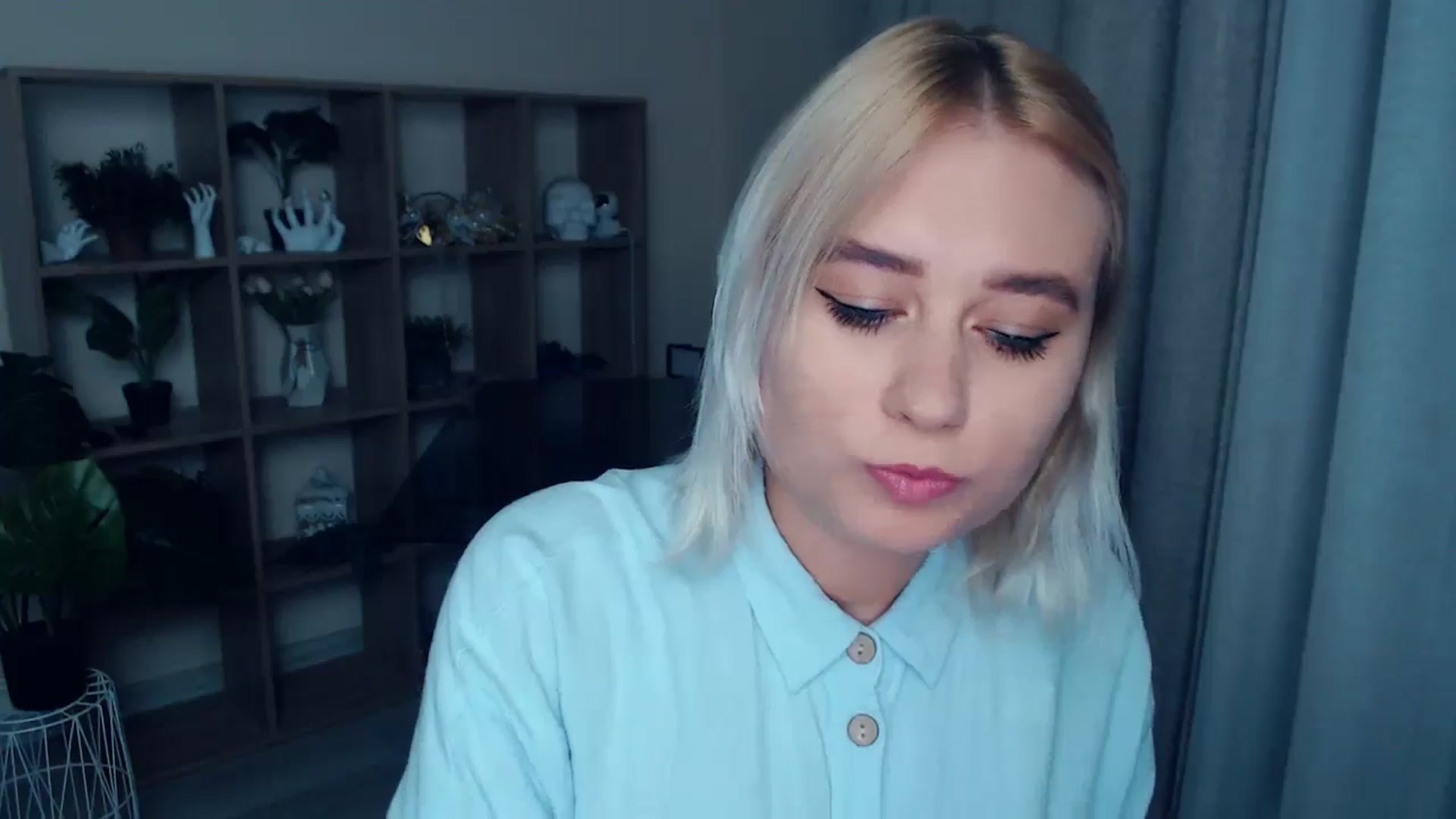 Gallery image thumbnail from Kukla_kolduna's myfreecams stream on, 09/15/2024, 18:11 image 4 of 20
