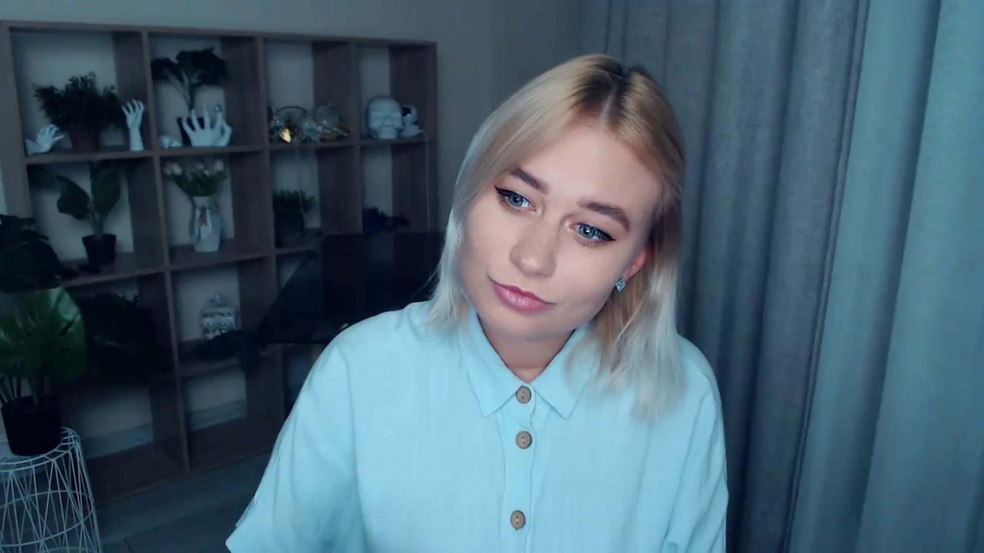 Gallery image thumbnail from Kukla_kolduna's myfreecams stream on, 09/15/2024, 18:11 image 7 of 20