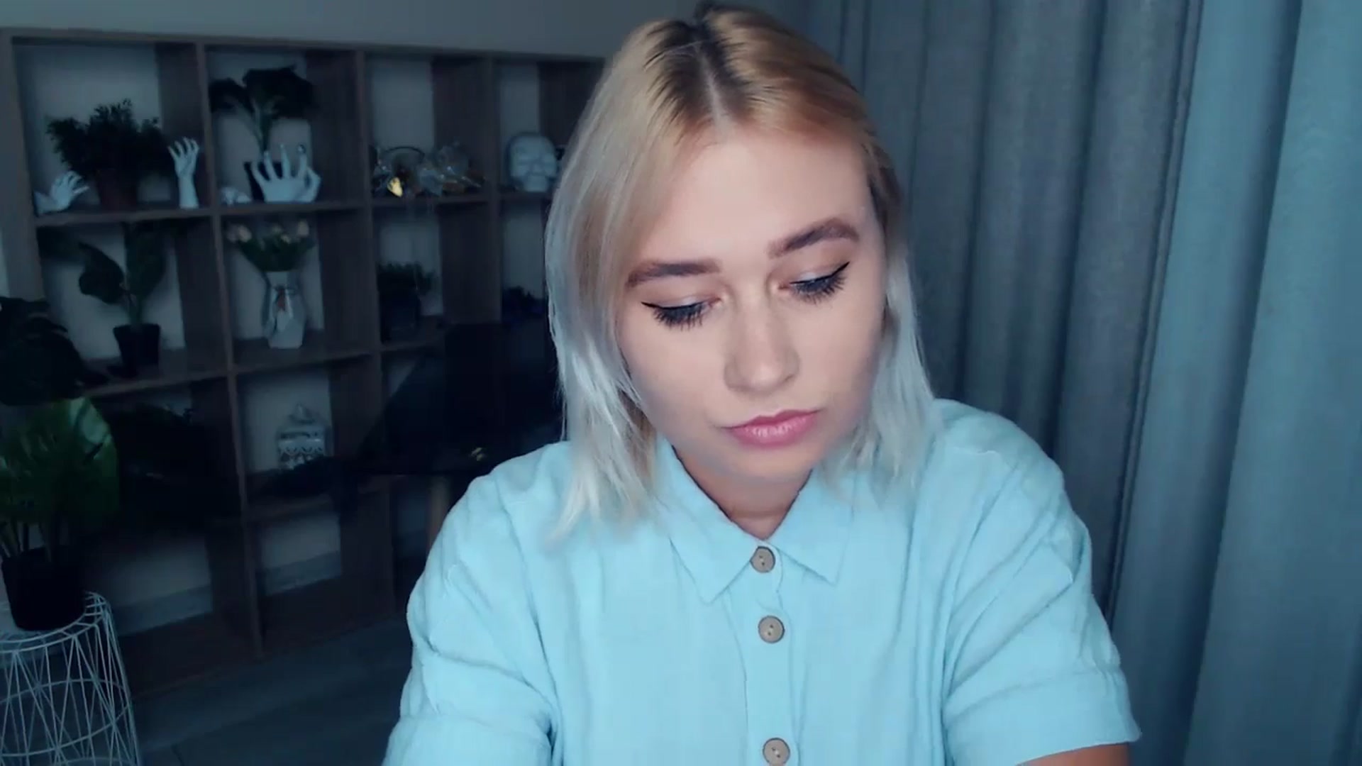Gallery image thumbnail from Kukla_kolduna's myfreecams stream on, 09/15/2024, 18:11 image 12 of 20