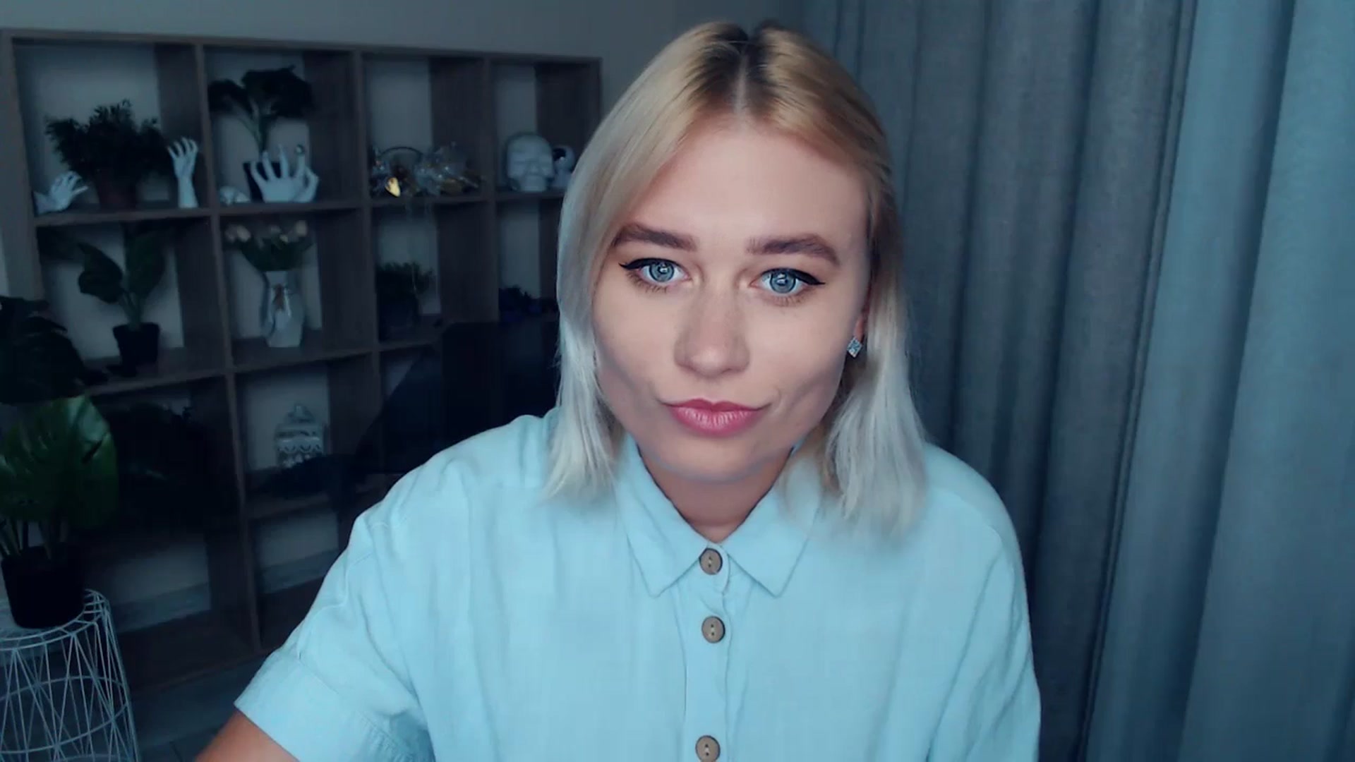 Gallery image thumbnail from Kukla_kolduna's myfreecams stream on, 09/15/2024, 18:11 image 5 of 20