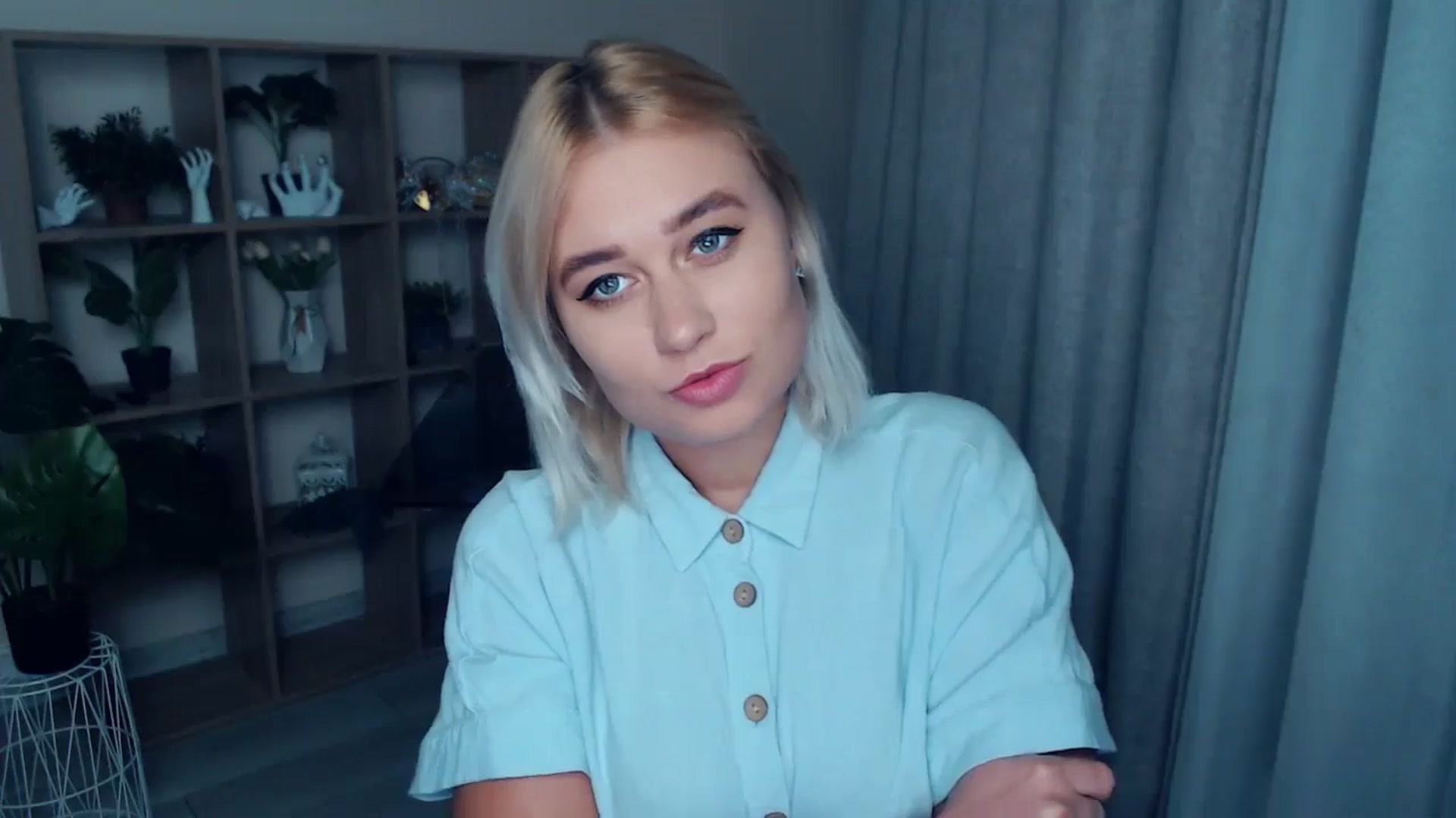 Gallery image thumbnail from Kukla_kolduna's myfreecams stream on, 09/15/2024, 18:11 image 14 of 20