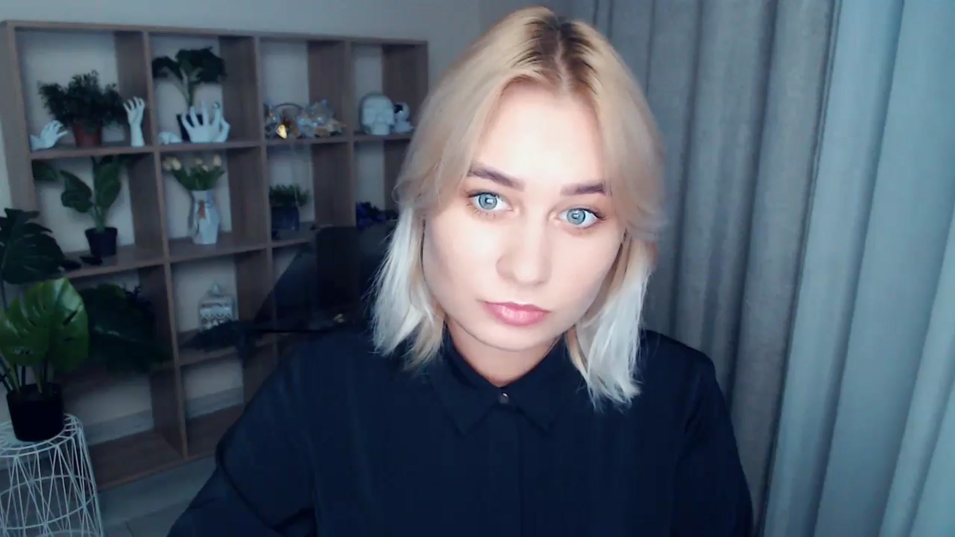 Gallery image thumbnail from Kukla_kolduna's myfreecams stream on, 09/18/2024, 17:18 image 7 of 20