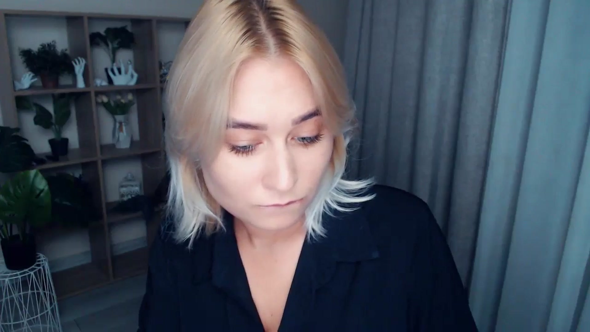 Gallery image thumbnail from Kukla_kolduna's myfreecams stream on, 09/18/2024, 17:18 image 20 of 20