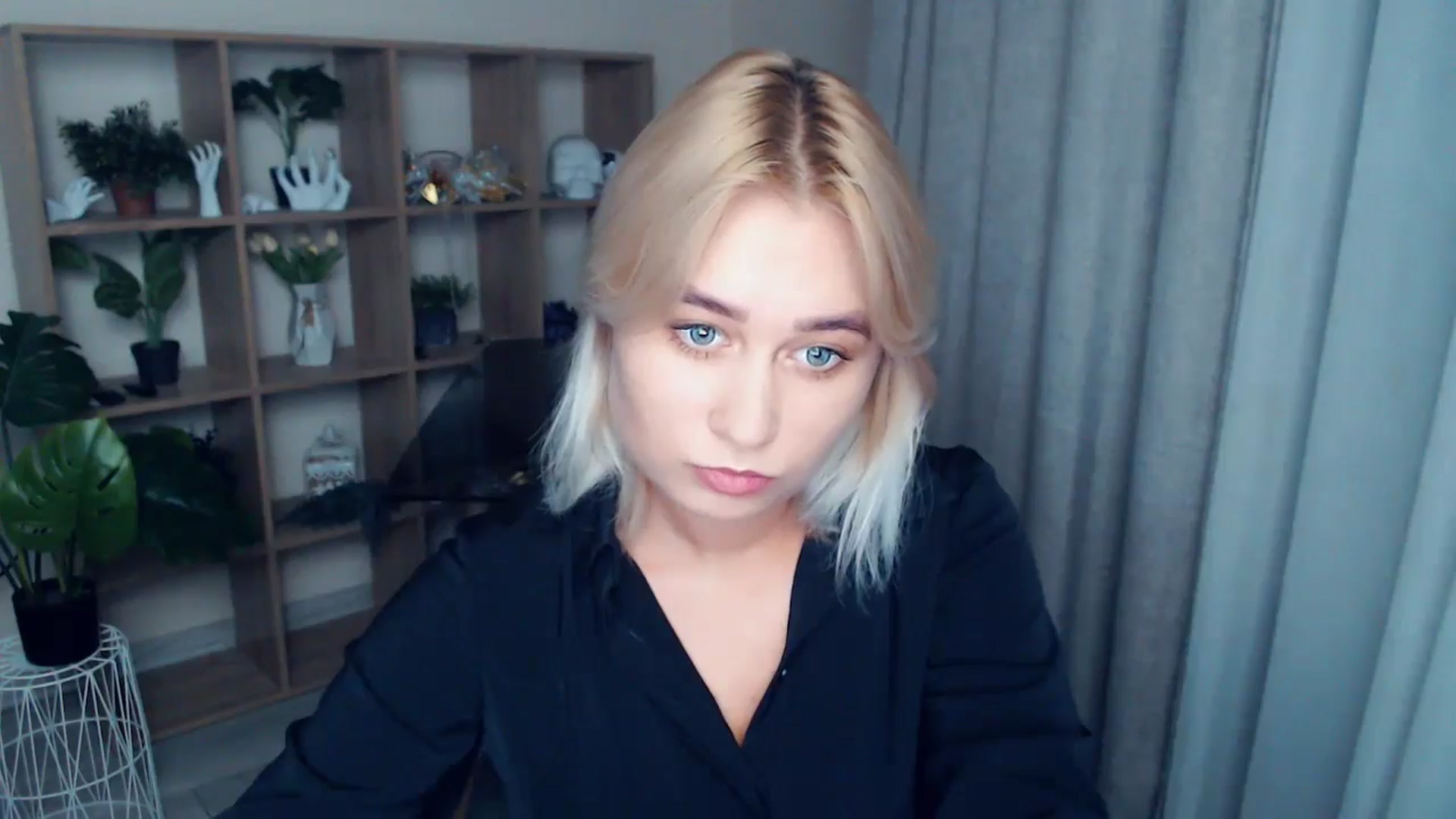 Gallery image thumbnail from Kukla_kolduna's myfreecams stream on, 09/18/2024, 17:18 image 12 of 20