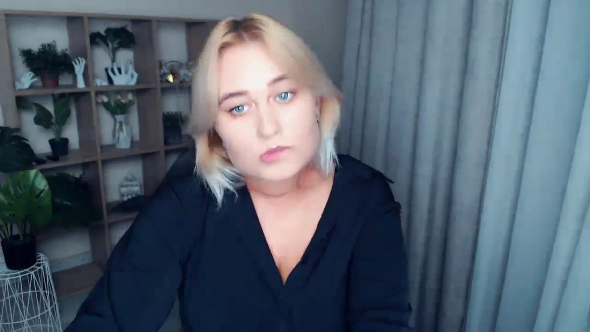 Gallery image thumbnail from Kukla_kolduna's myfreecams stream on, 09/18/2024, 17:18 image 13 of 20