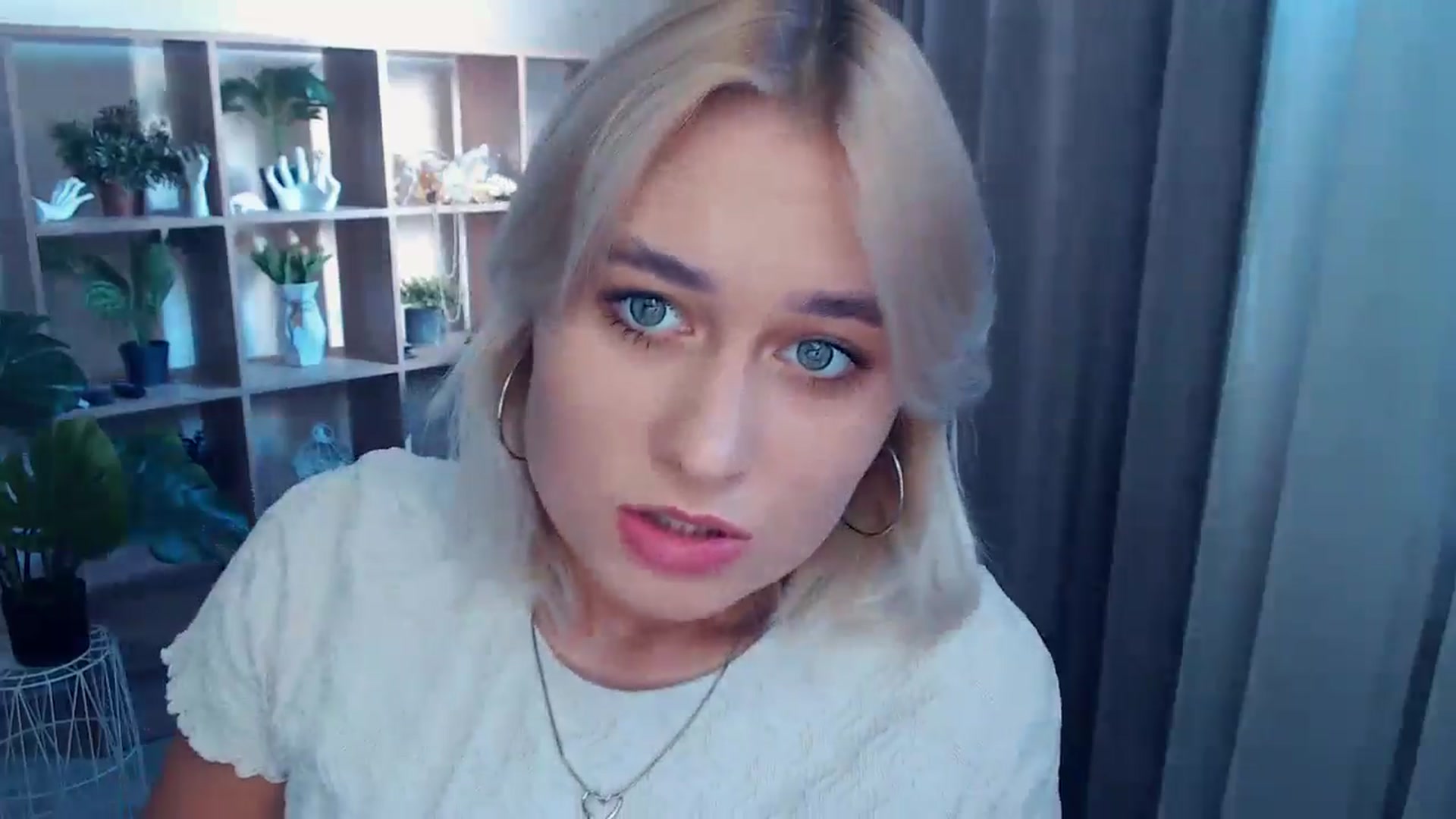 Gallery image thumbnail from Kukla_kolduna's myfreecams stream on, 09/20/2024, 14:27 image 15 of 20