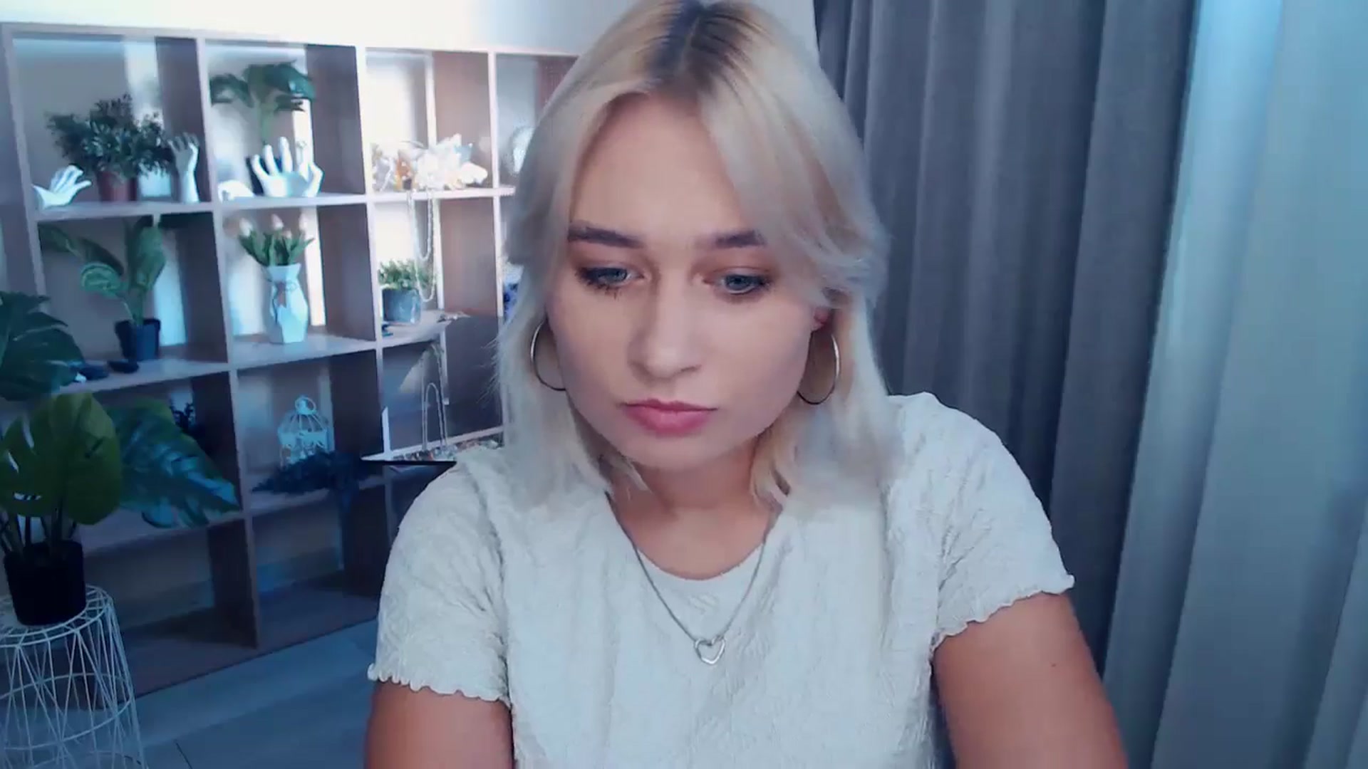 Gallery image thumbnail from Kukla_kolduna's myfreecams stream on, 09/20/2024, 14:27 image 13 of 20