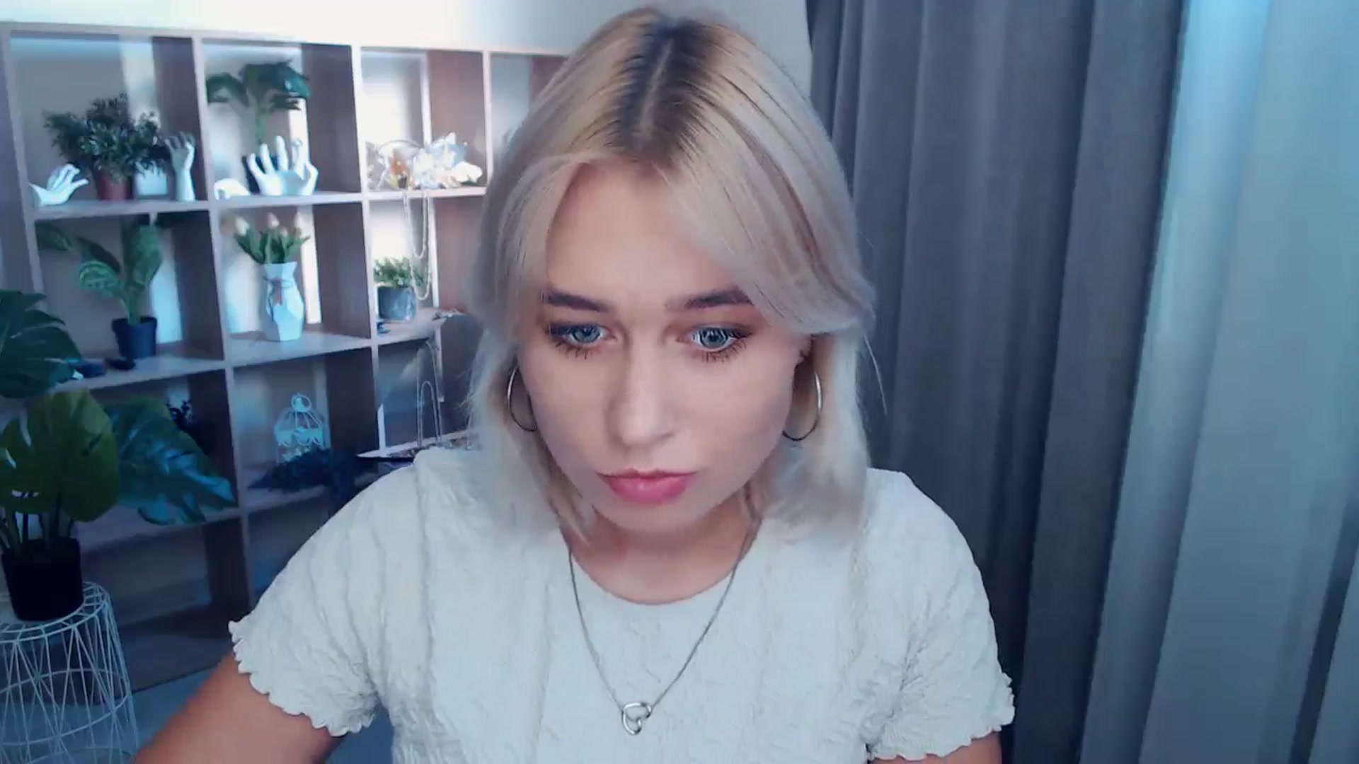 Gallery image thumbnail from Kukla_kolduna's myfreecams stream on, 09/20/2024, 14:27 image 19 of 20