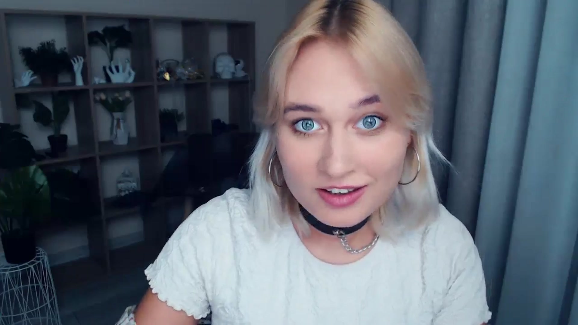 Gallery image thumbnail from Kukla_kolduna's myfreecams stream on, 09/20/2024, 18:06 image 10 of 20