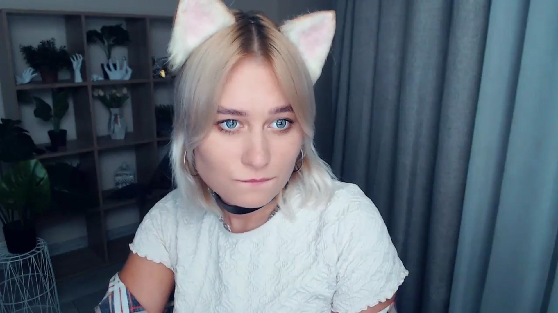 Gallery image thumbnail from Kukla_kolduna's myfreecams stream on, 09/20/2024, 18:06 image 18 of 20