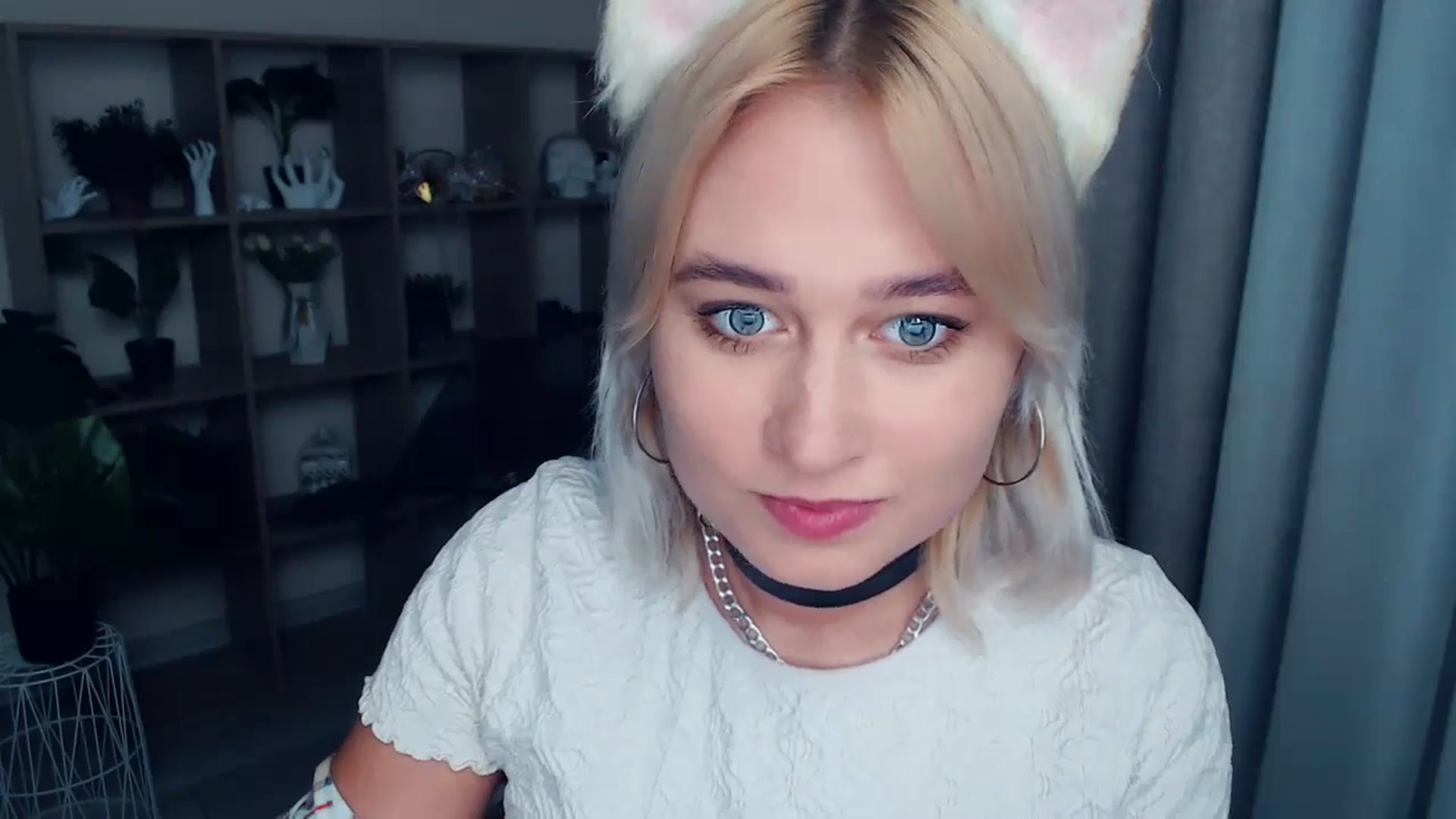 Gallery image thumbnail from Kukla_kolduna's myfreecams stream on, 09/20/2024, 18:06 image 16 of 20