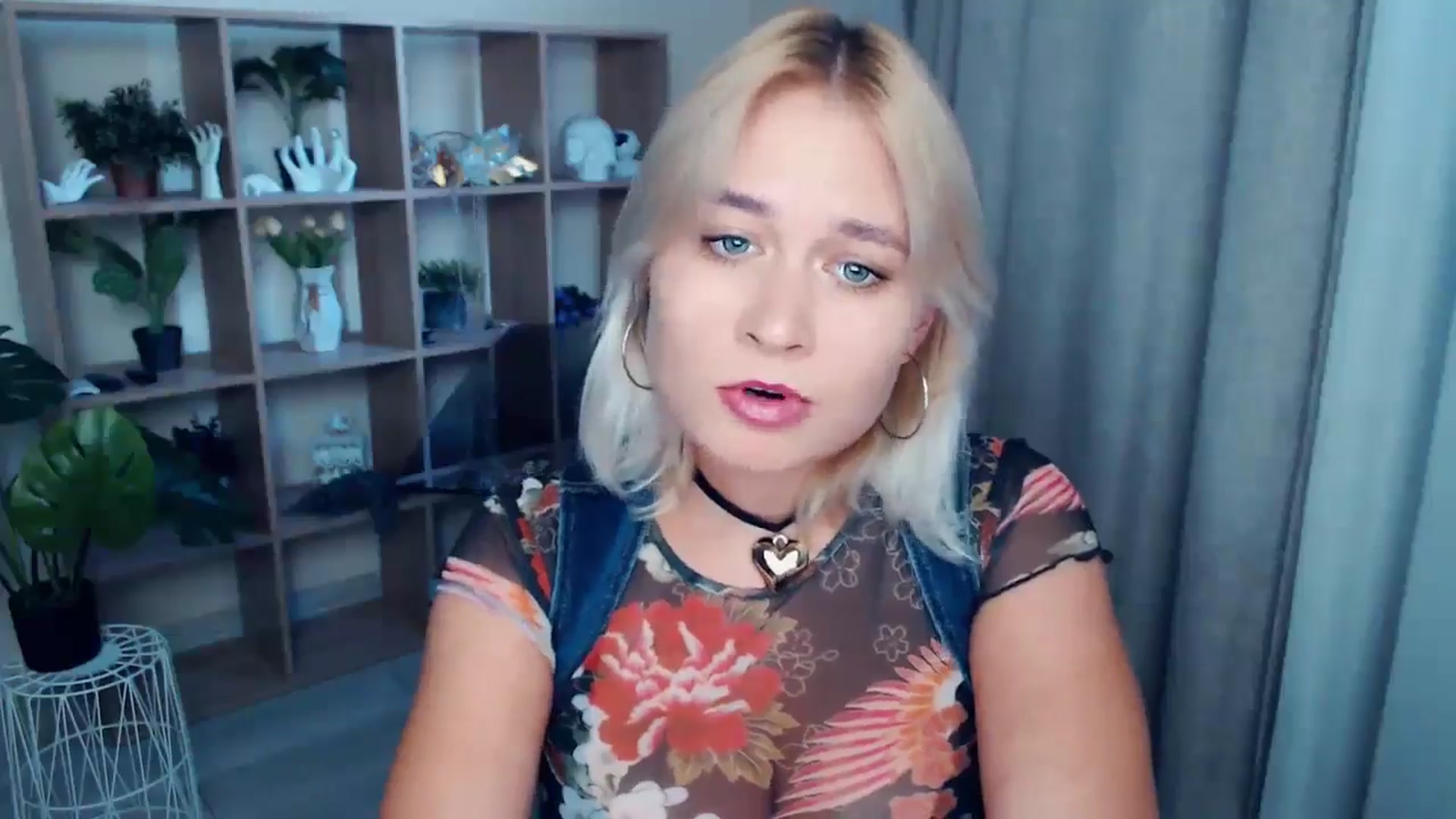 Gallery image thumbnail from Kukla_kolduna's myfreecams stream on, 09/21/2024, 16:10 image 17 of 20