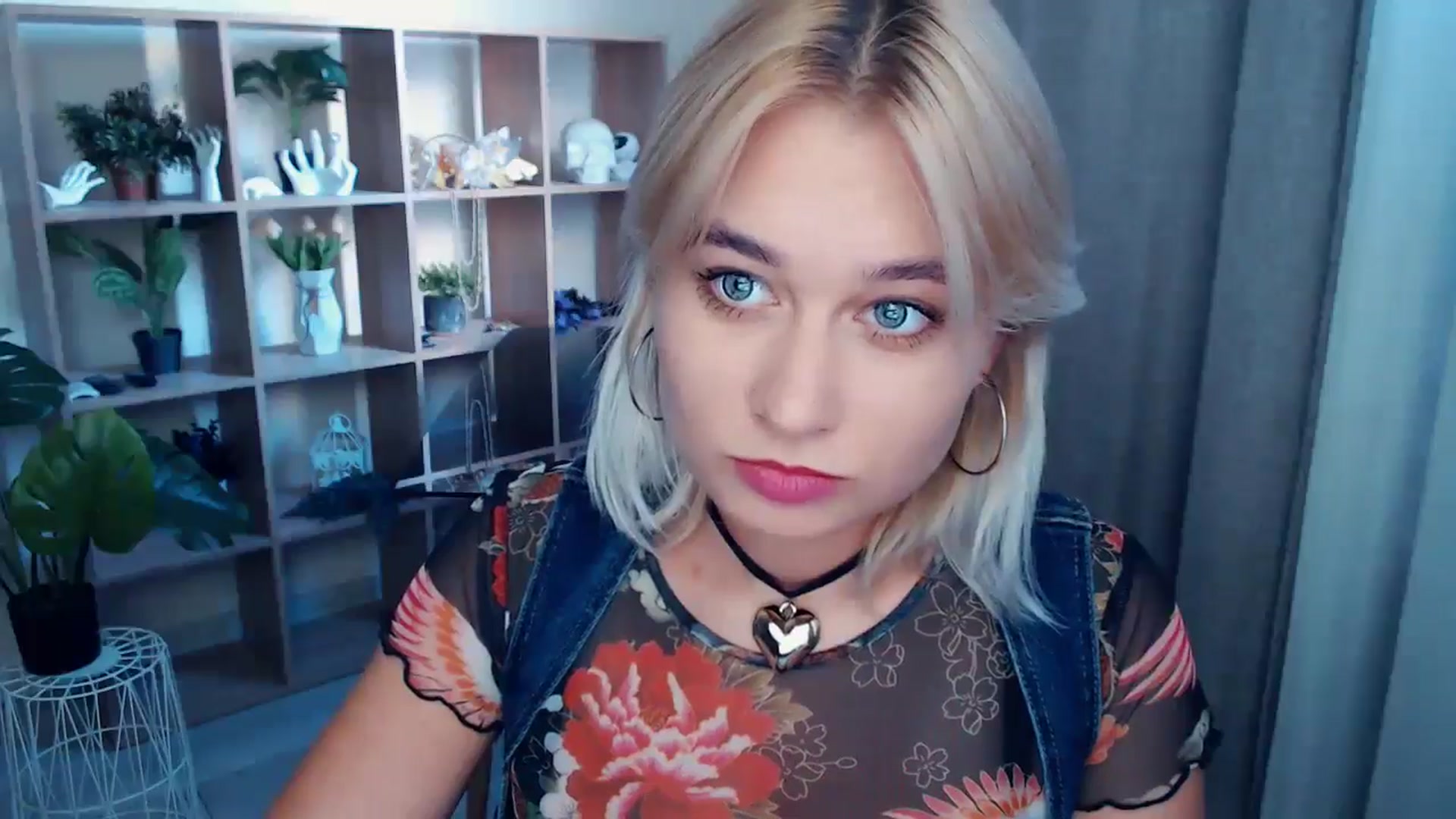 Gallery image thumbnail from Kukla_kolduna's myfreecams stream on, 09/21/2024, 16:10 image 8 of 20