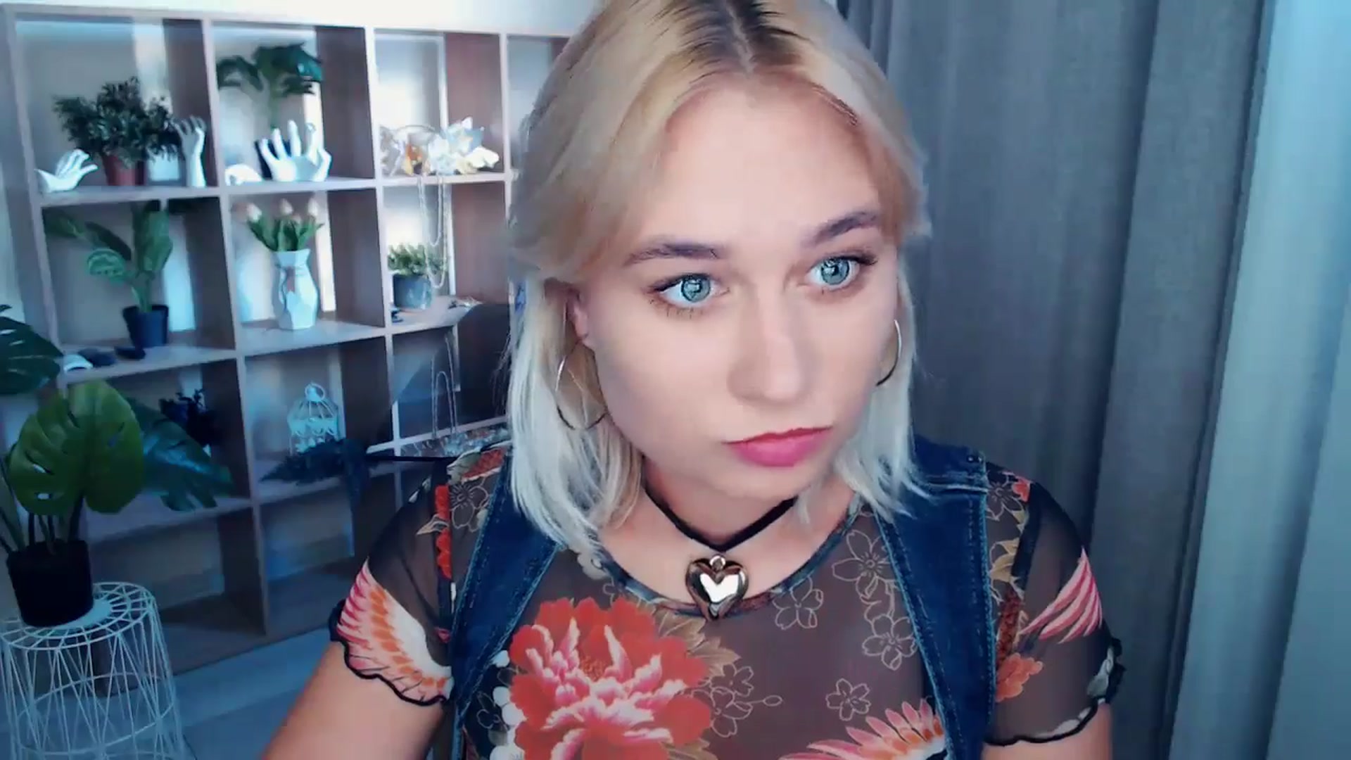 Gallery image thumbnail from Kukla_kolduna's myfreecams stream on, 09/21/2024, 16:10 image 7 of 20