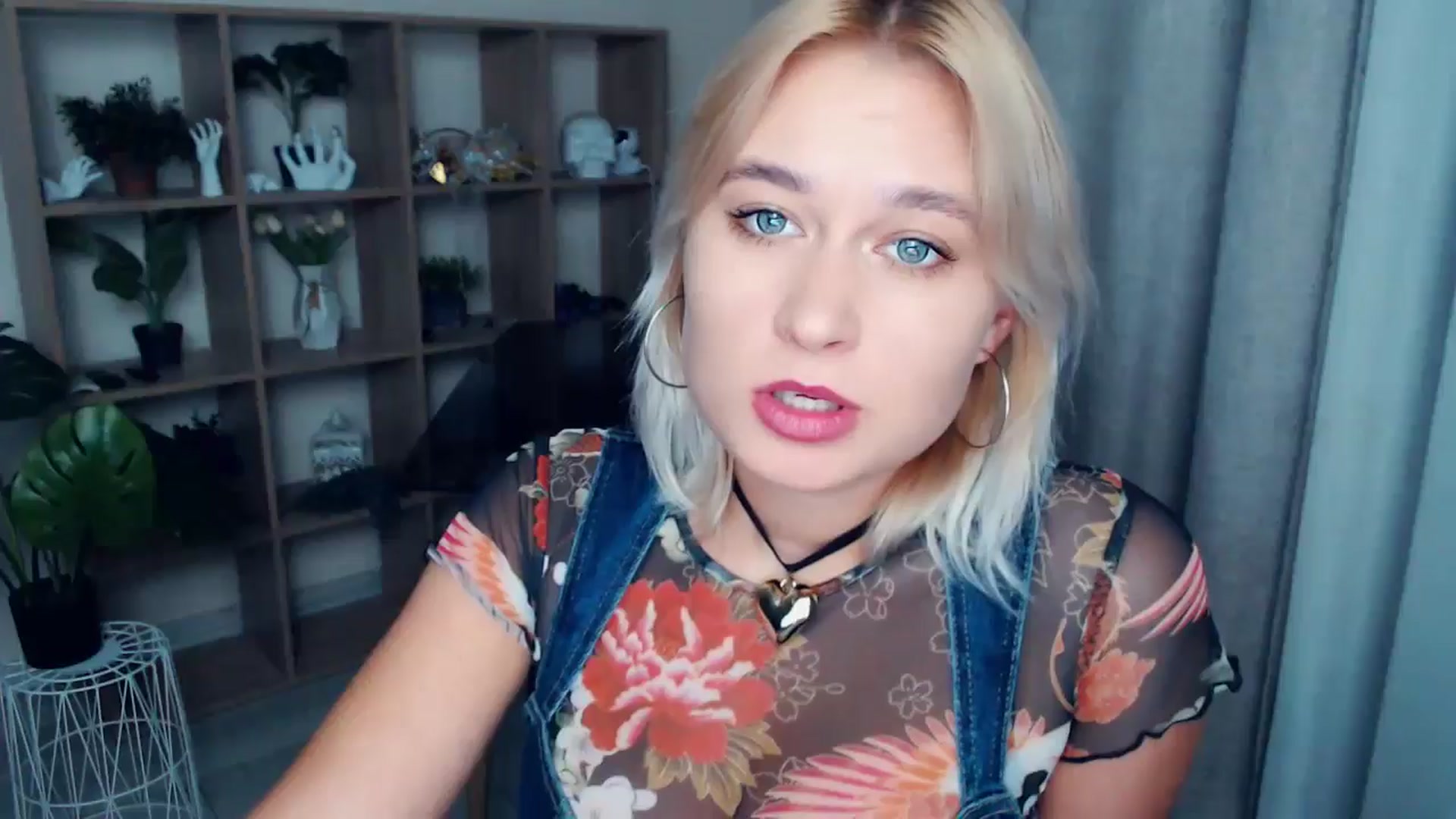 Gallery image thumbnail from Kukla_kolduna's myfreecams stream on, 09/21/2024, 17:50 image 1 of 20