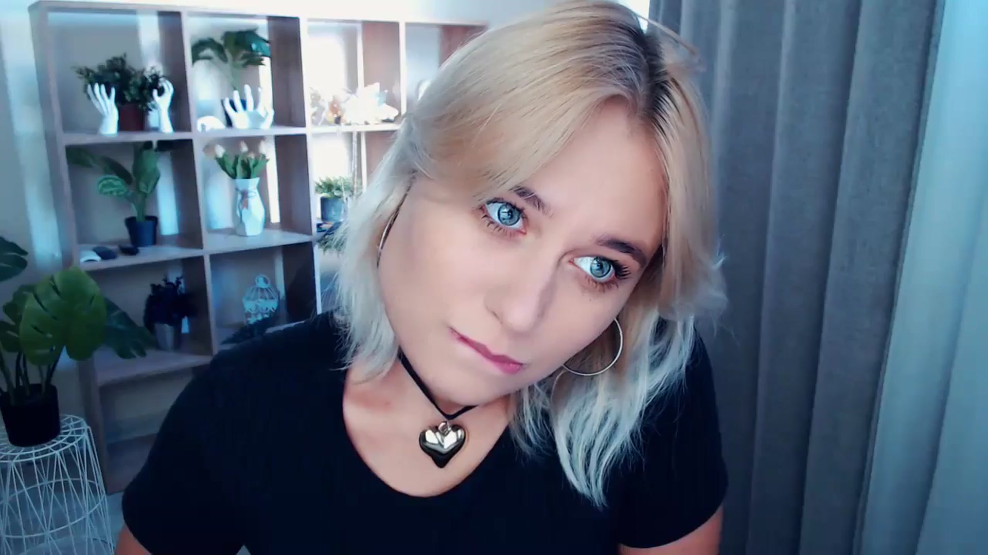Gallery image thumbnail from Kukla_kolduna's myfreecams stream on, 09/22/2024, 15:19 image 9 of 20