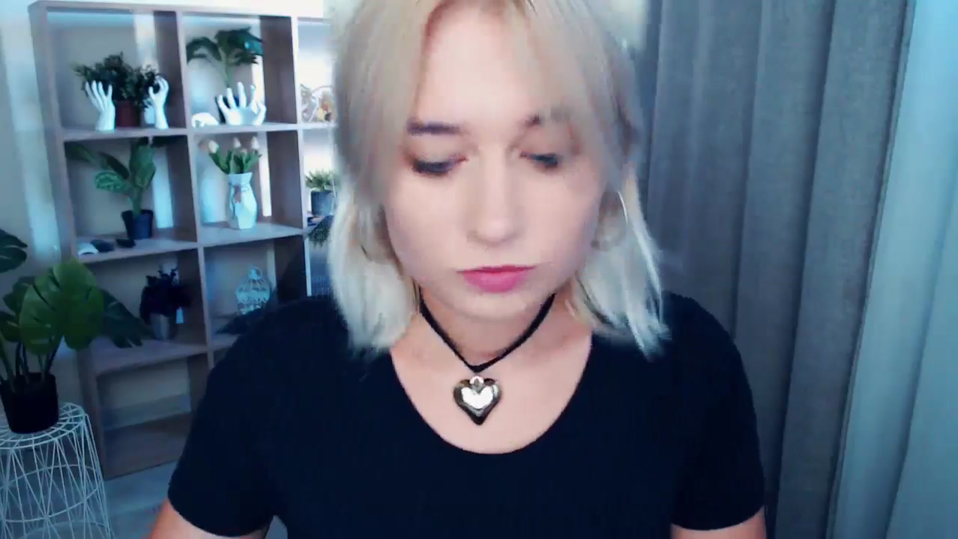 Gallery image thumbnail from Kukla_kolduna's myfreecams stream on, 09/22/2024, 15:19 image 17 of 20
