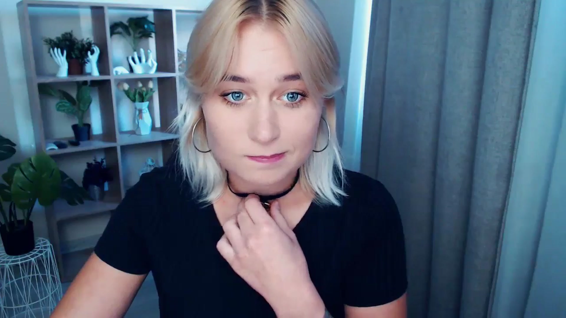 Gallery image thumbnail from Kukla_kolduna's myfreecams stream on, 09/22/2024, 15:19 image 20 of 20