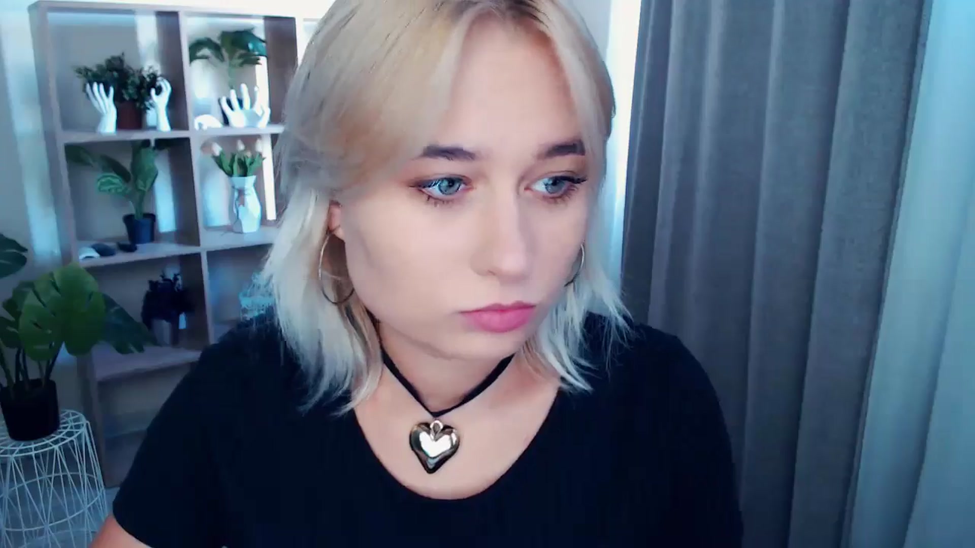 Gallery image thumbnail from Kukla_kolduna's myfreecams stream on, 09/22/2024, 15:19 image 8 of 20