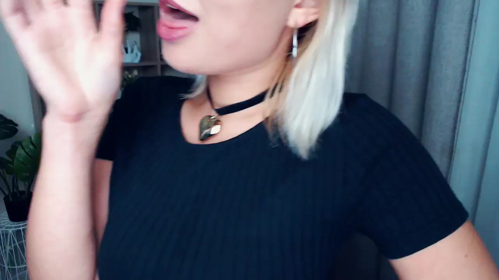 Gallery image thumbnail from Kukla_kolduna's myfreecams stream on, 09/22/2024, 16:33 image 9 of 20