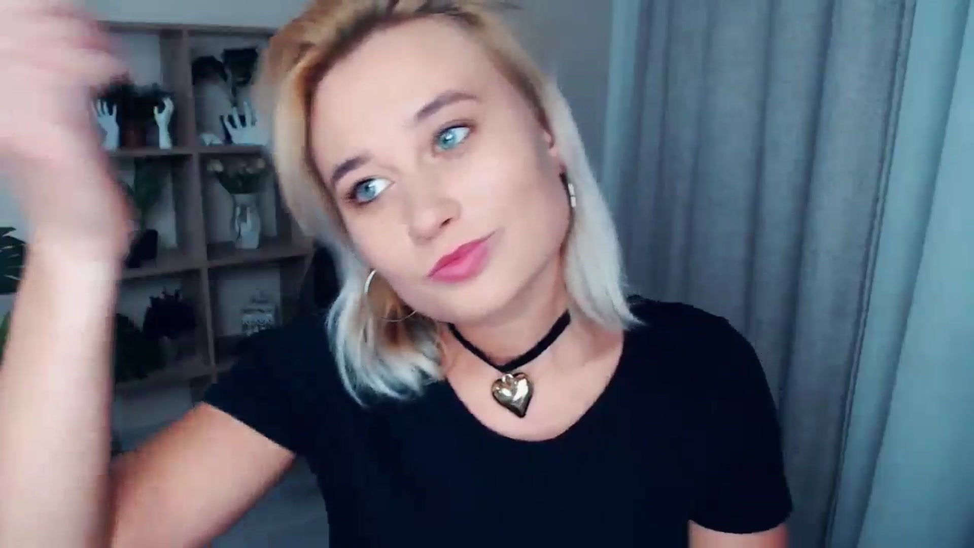 Gallery image thumbnail from Kukla_kolduna's myfreecams stream on, 09/22/2024, 17:59 image 6 of 20