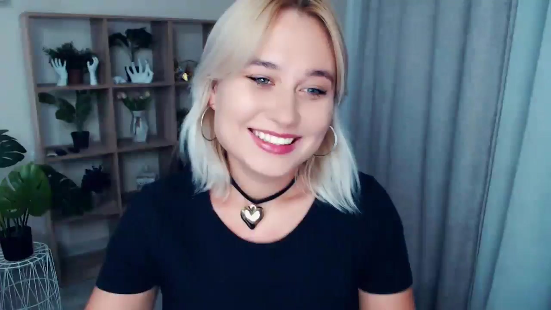 Gallery image thumbnail from Kukla_kolduna's myfreecams stream on, 09/22/2024, 17:59 image 1 of 20