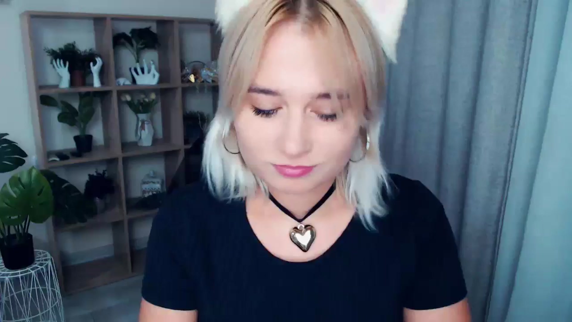 Gallery image thumbnail from Kukla_kolduna's myfreecams stream on, 09/22/2024, 17:59 image 19 of 20