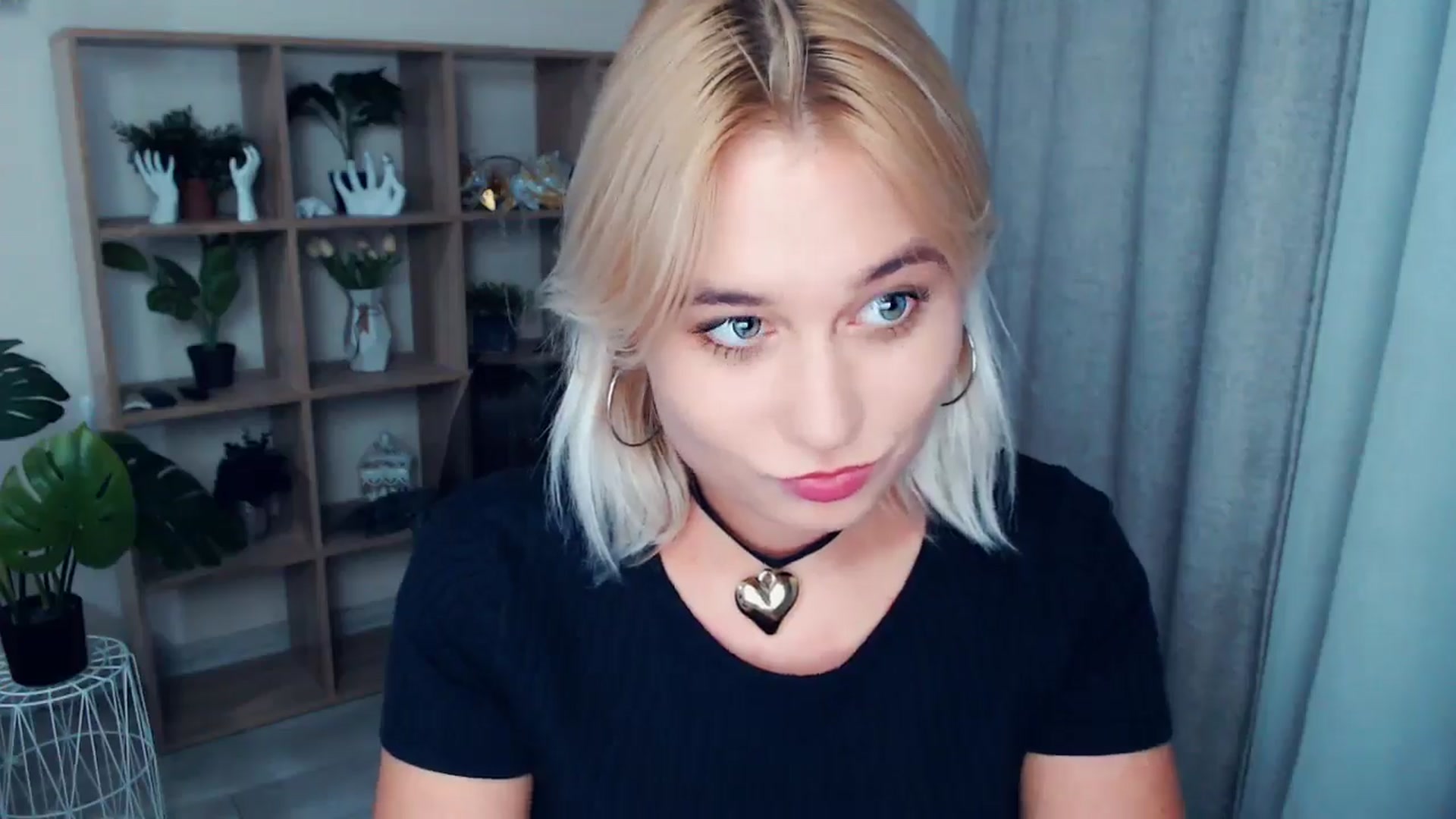 Gallery image thumbnail from Kukla_kolduna's myfreecams stream on, 09/22/2024, 17:59 image 2 of 20