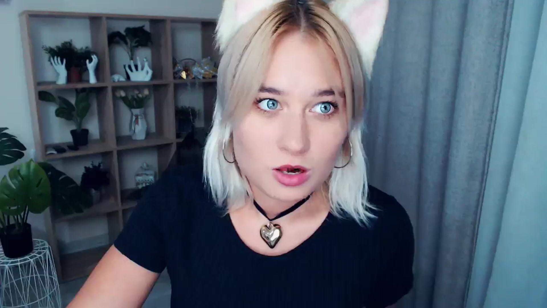 Gallery image thumbnail from Kukla_kolduna's myfreecams stream on, 09/22/2024, 17:59 image 20 of 20