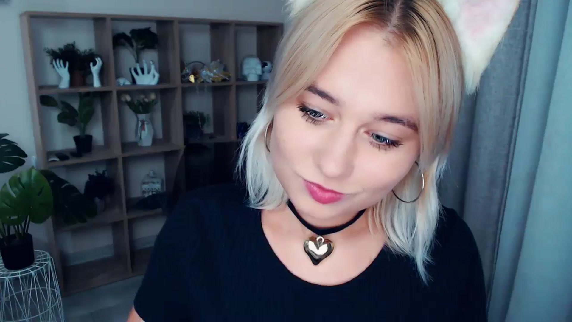 Gallery image thumbnail from Kukla_kolduna's myfreecams stream on, 09/22/2024, 17:59 image 13 of 20