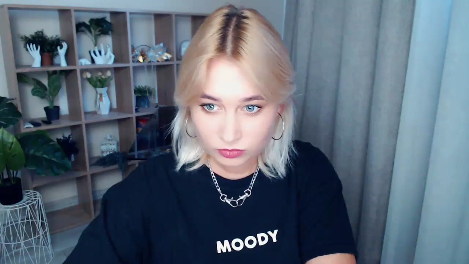 Gallery image thumbnail from Kukla_kolduna's myfreecams stream on, 09/26/2024, 15:53 image 8 of 20